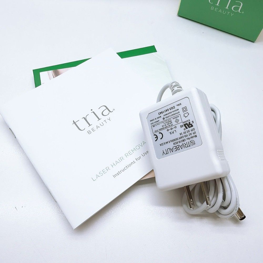 残量 ほぼ未使用＊付属品完備》 トリア パーソナルレーザー 4X Tria