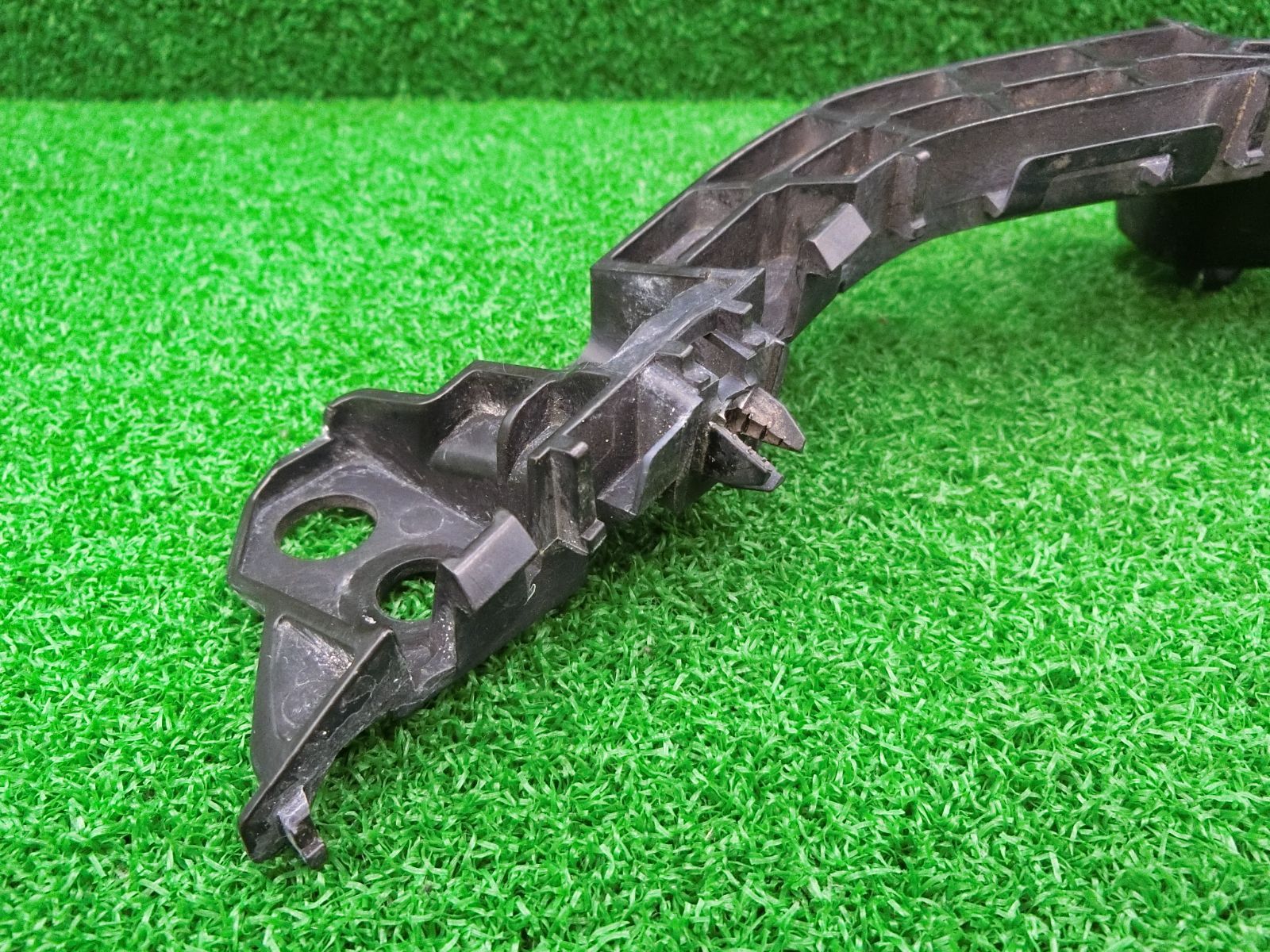 a9482] 送料無料 スズキ ワゴンR スティングレー MH34S 右 フロント