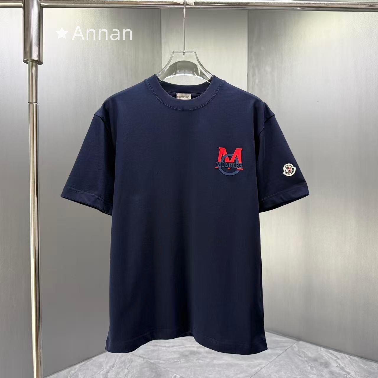 超極上美品】 美品 MONCLER モンクレール Tシャツ 半袖 夏服 超極上美品】 美品 MONCLER モンクレール Tシャツ 半袖 夏服