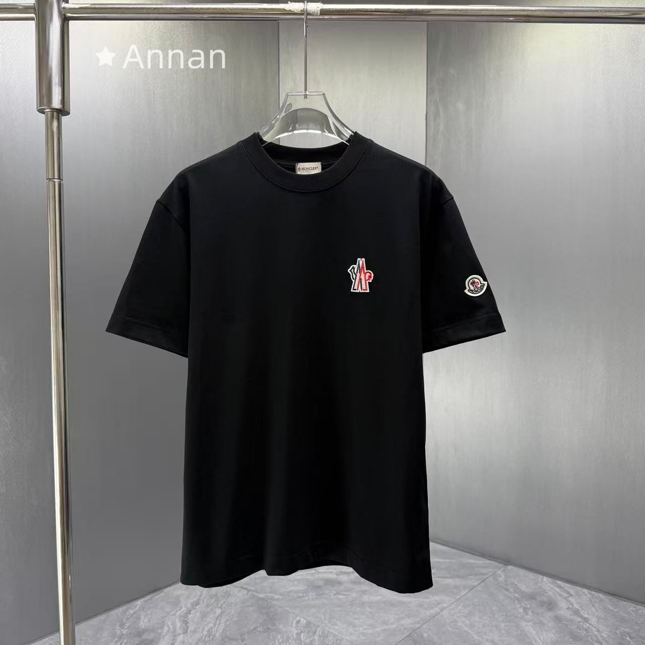 限界 超美品 最終値下げ MONCLER モンクレール Tシャツ 半袖 限界 超美品 最終値下げ MONCLER モンクレール Tシャツ 半袖