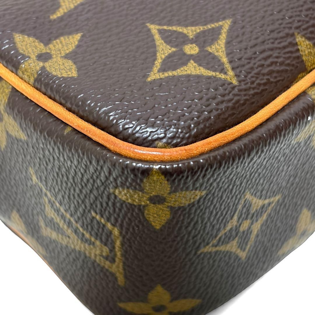 Louis Vuitton ルイヴィトン ポシェットシテ ショルダーバッグ 