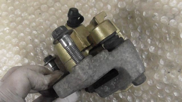 マジェスティS SG52J-010xxx の リアブレーキキャリパー:#1775182896