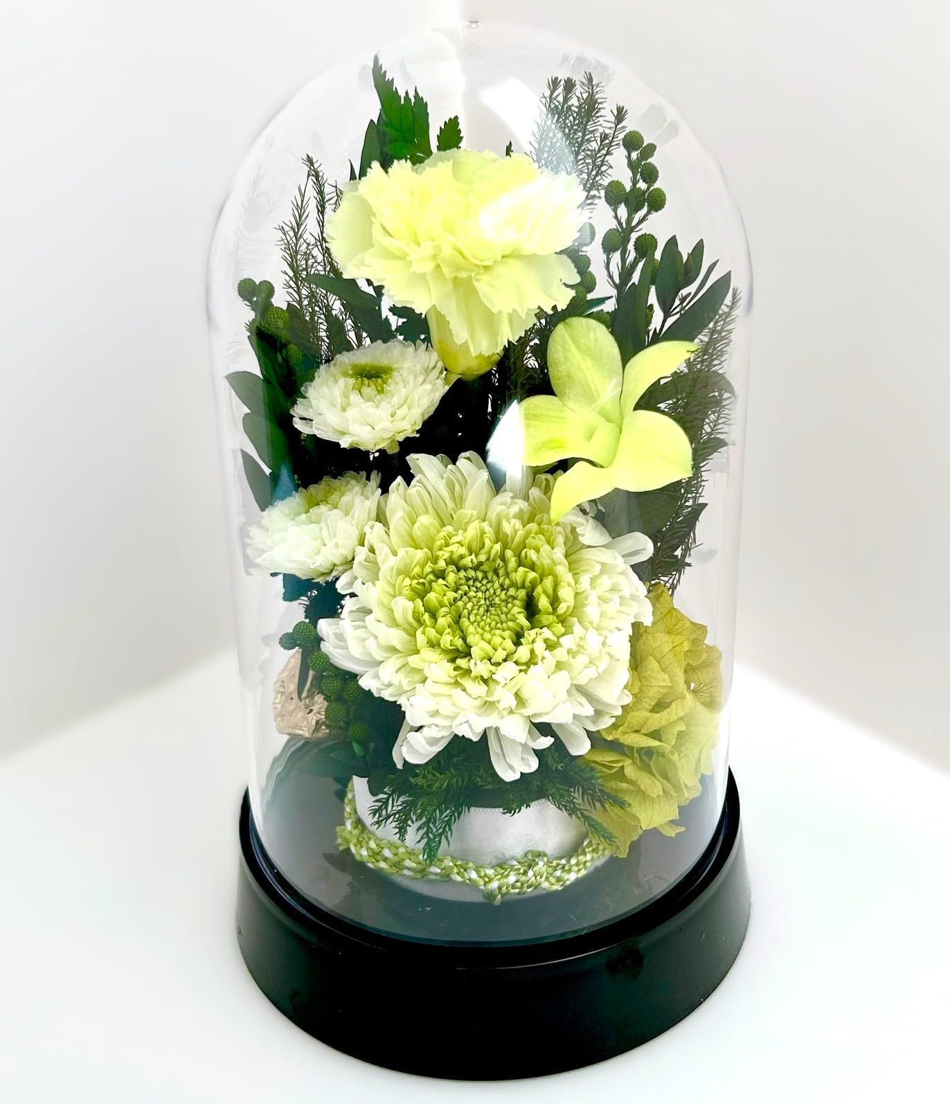 新品 供花 御供 訃報 仏花 命日 お供え お悔み お仏壇 法要 プリザーブドフラワー仏花 枯れないお花 ドームケース入り (黒土台 白桃菊お供えドーム) 新品 供花 御供 訃報 仏花 命日 お供え お悔み お仏壇 法要 プリザーブドフラワー仏花 枯れないお花 ドームケース入り (黒土台 白桃菊お供えドーム)