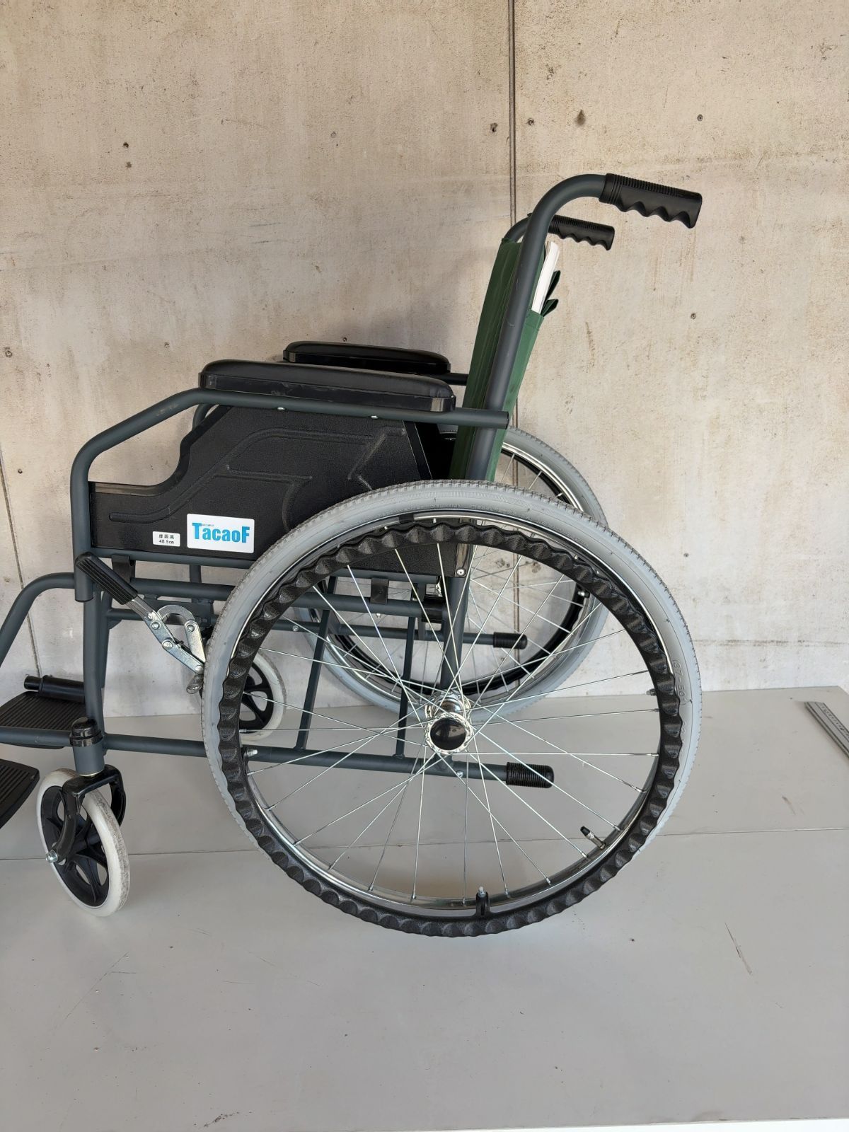 幸和製作所 BM01 スチール製車いす グリーン BM01 - メルカリ