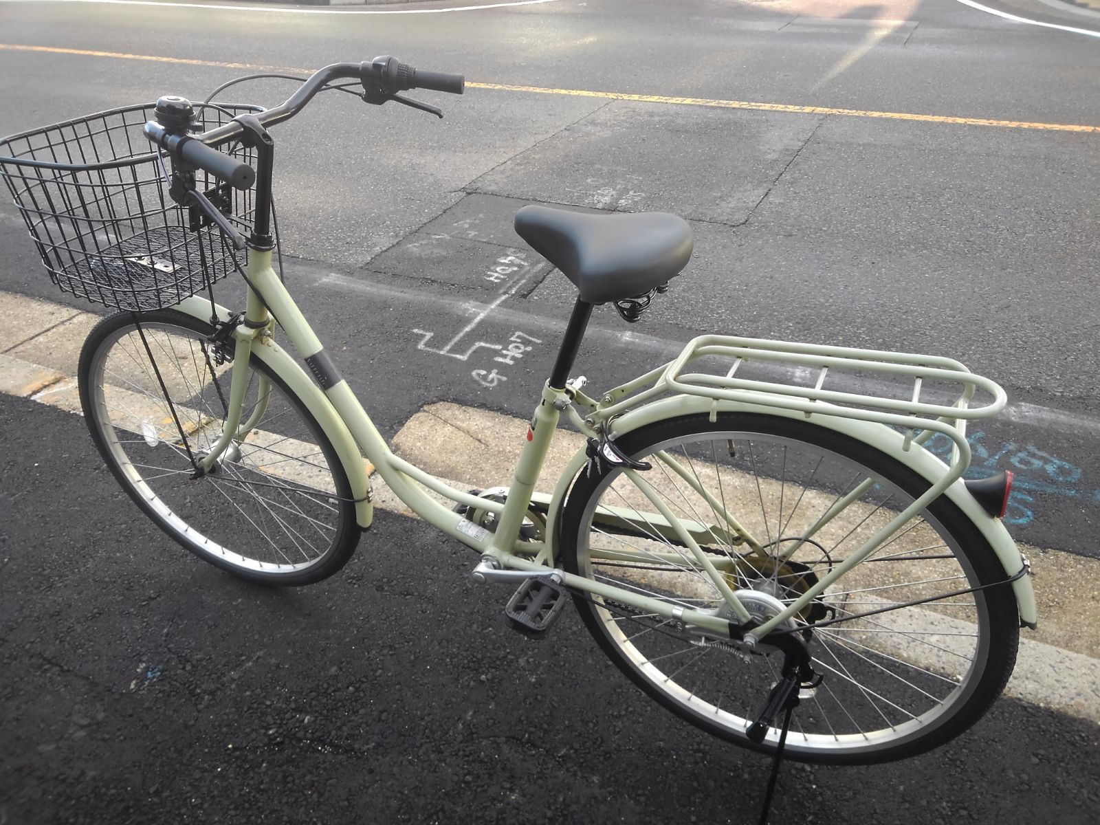 引き取り限定！(名古屋市昭和区) 中古自転車4054 前後タイヤ新品 