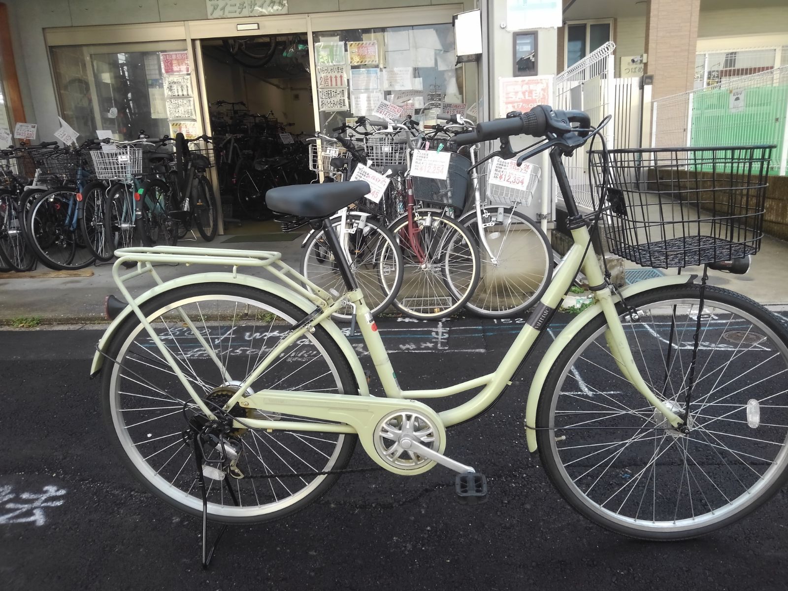 中古自転車１９５０　２６インチ　ギヤなし　ダイナモライト 中古自転車3549 26インチ ギヤなし ダイナモライト アルミ
