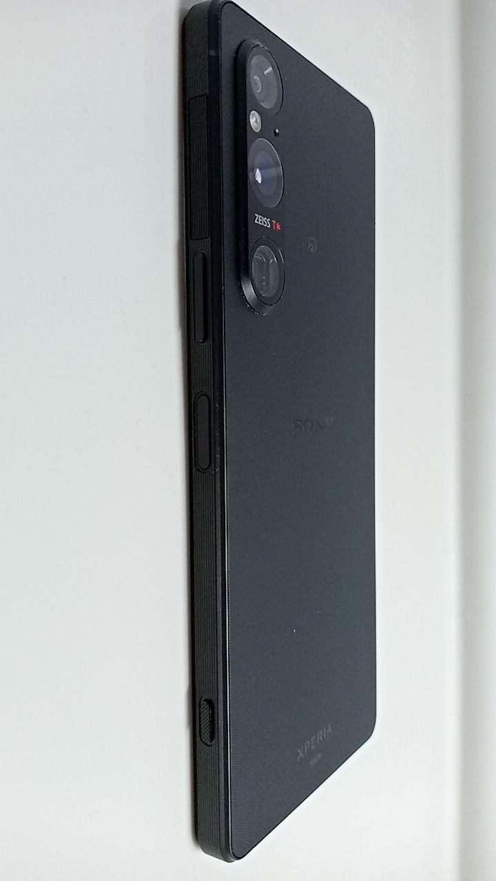 整備済 Xperia 1 V SOG10 256GB ブラック SIMフリー - メルカリ