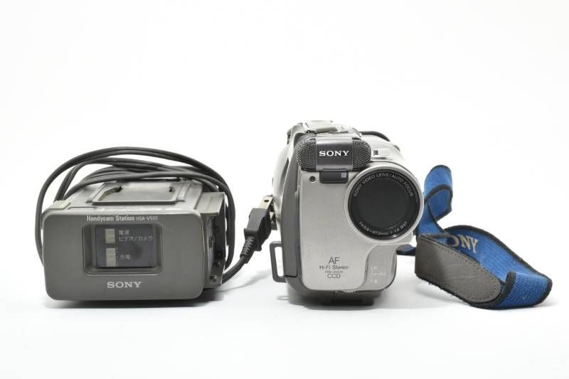 最高 【再生OK】CCD-TR1 SONY Hi8ビデオカメラ 8mm 908 8mmテープ再生