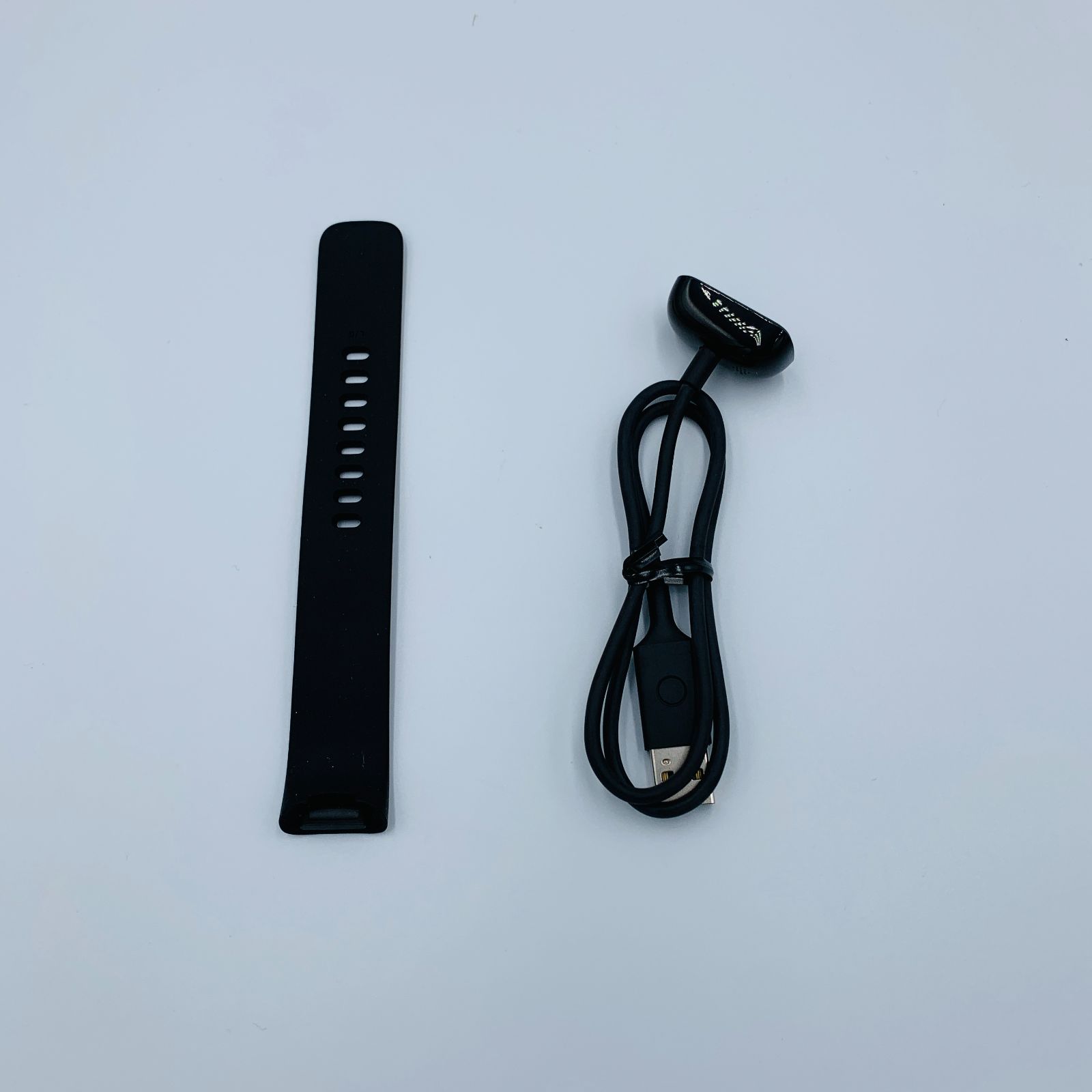 Fitbit Charge 5 ジャンク品(ブラック) Suica GPS - メルカリ