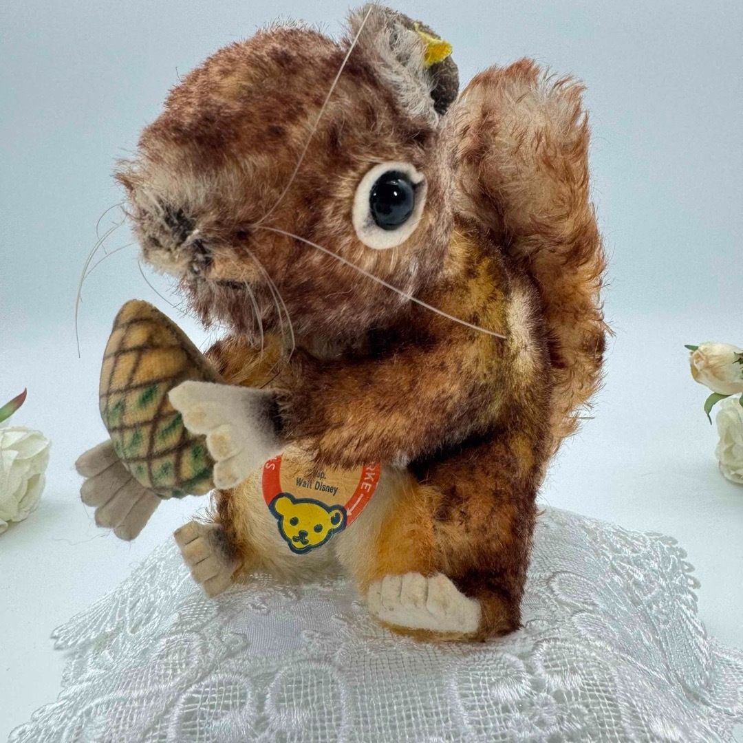 送料無料☆シュタイフ☆Perri Squirrel 17cm☆Disney Edition リスの