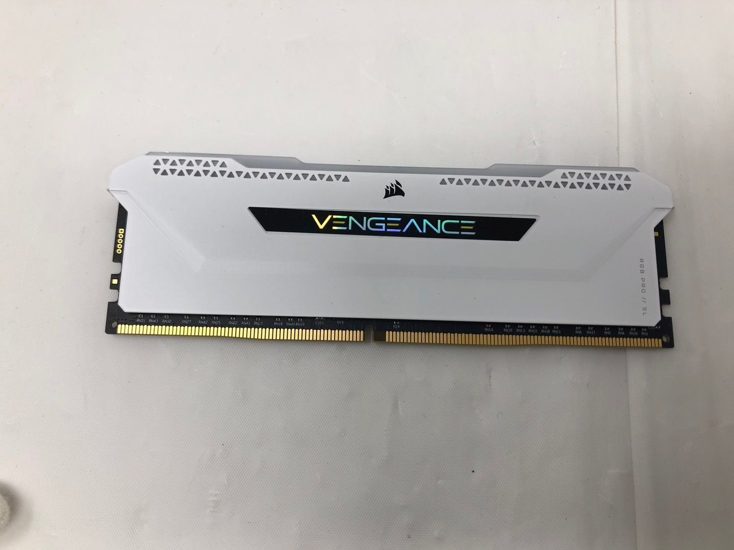 ジャンク CORSAIR DDR4 16GB (8GB×2) 3200MHz - メルカリ
