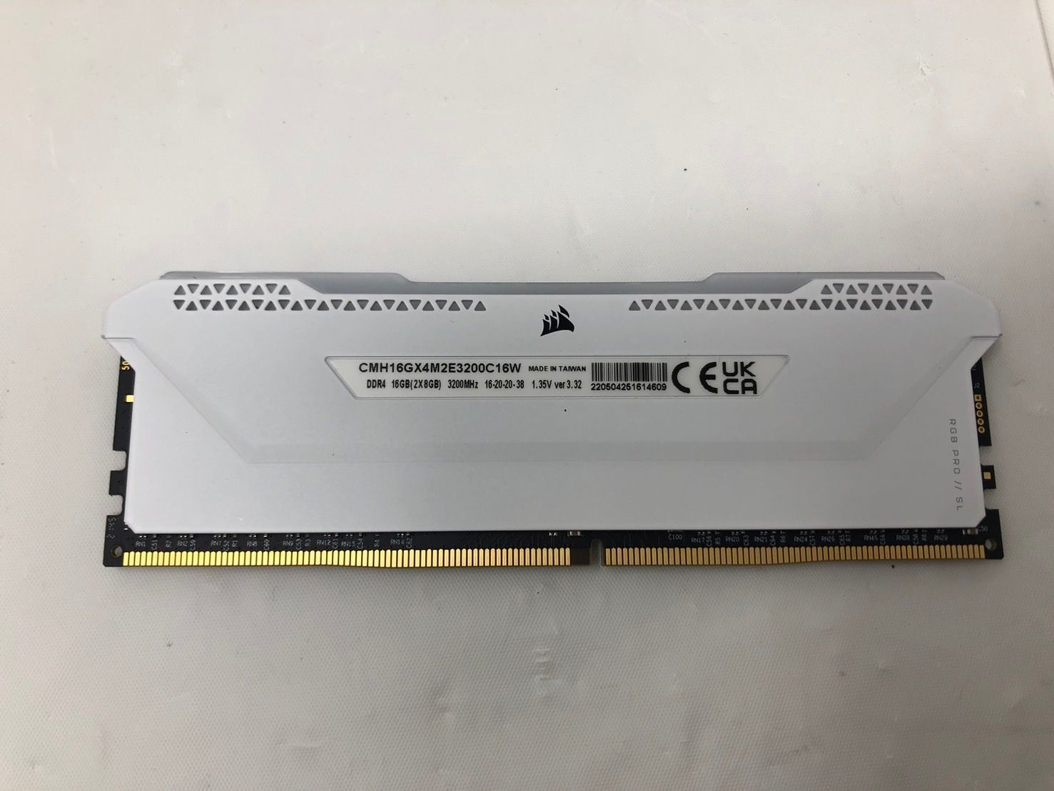 Corsair DDR4 3200 16gb ジャンク品 ジャンク CORSAIR DDR4 16GB (8GB×2) 3200MHz - メルカリ