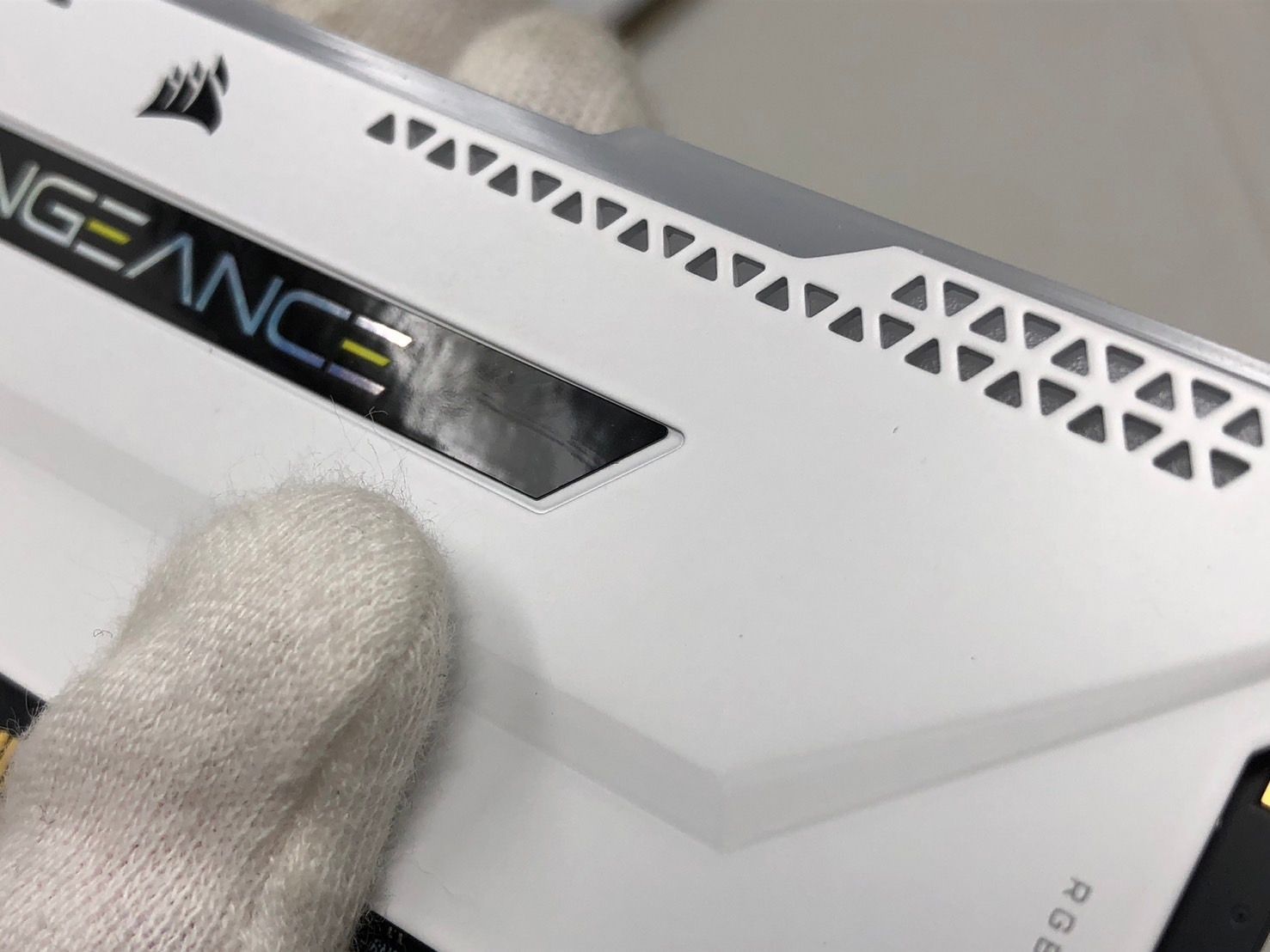 ジャンク CORSAIR DDR4 16GB (8GB×2) 3200MHz - メルカリ