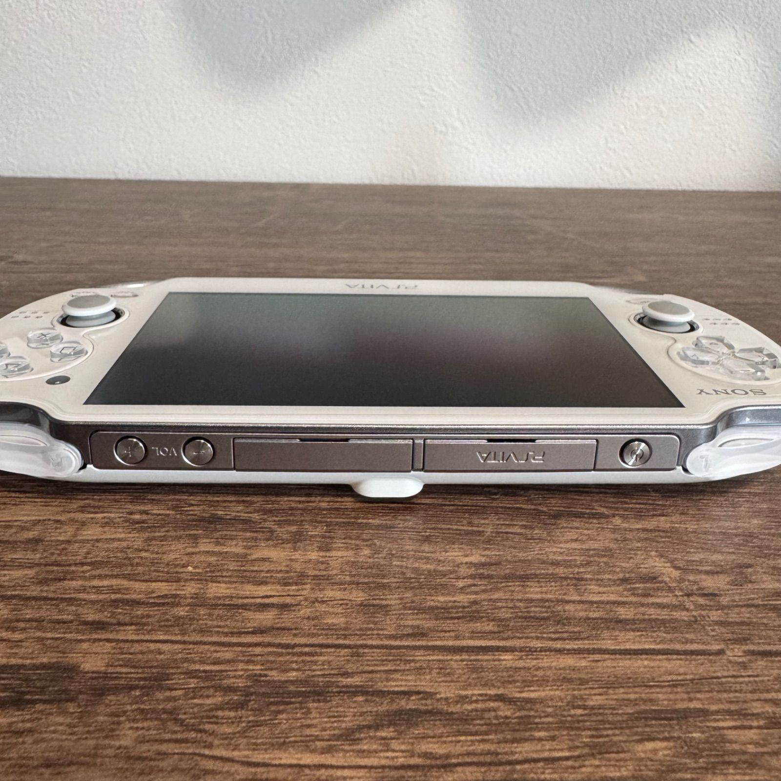 PS VITA PCH-1000 ZA02 本体 クリスタルホワイト 白 ビータ 