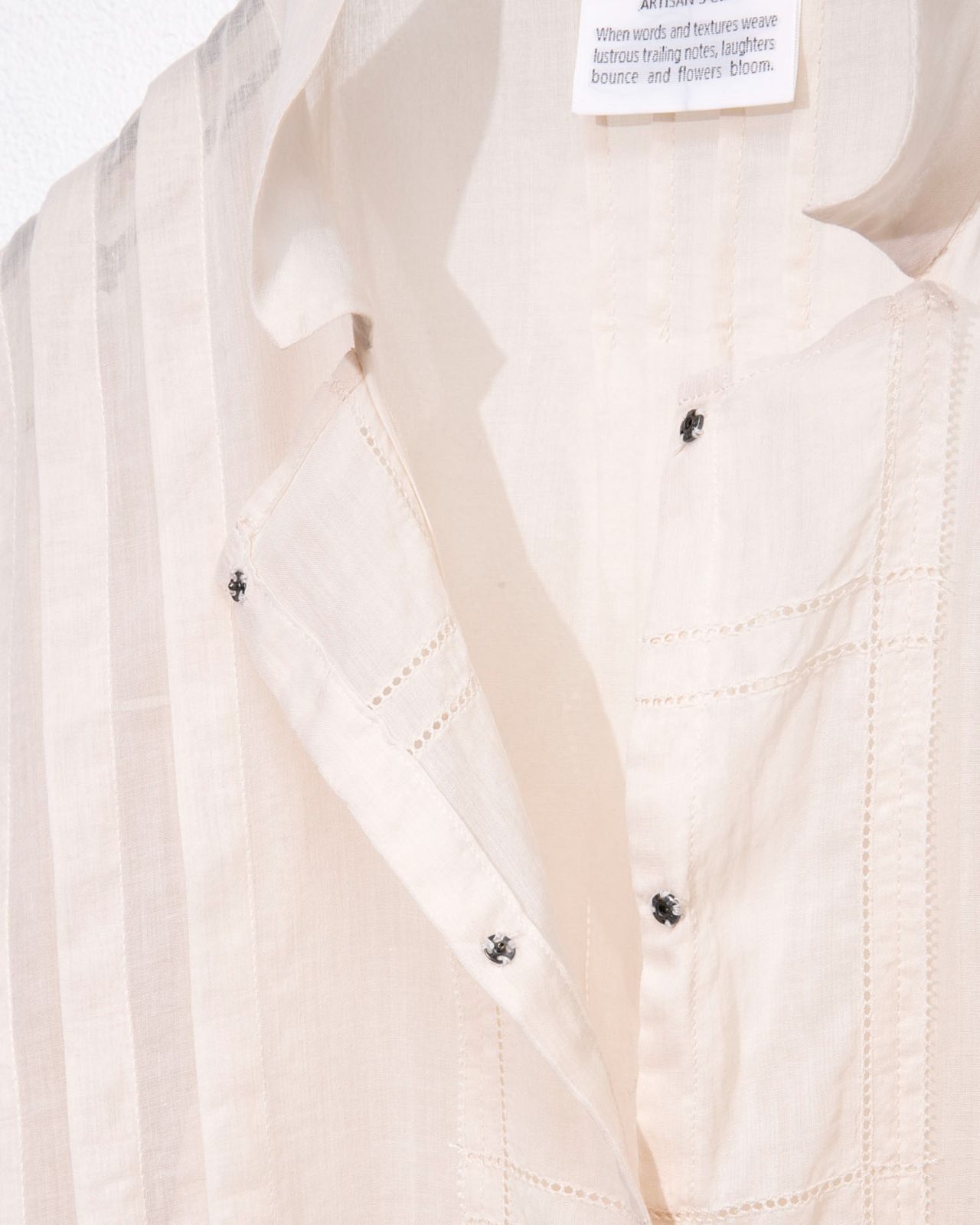 ANTIPAST アンティパスト Cotton Lawn Blouse (蜂モチーフつき)LB101 
