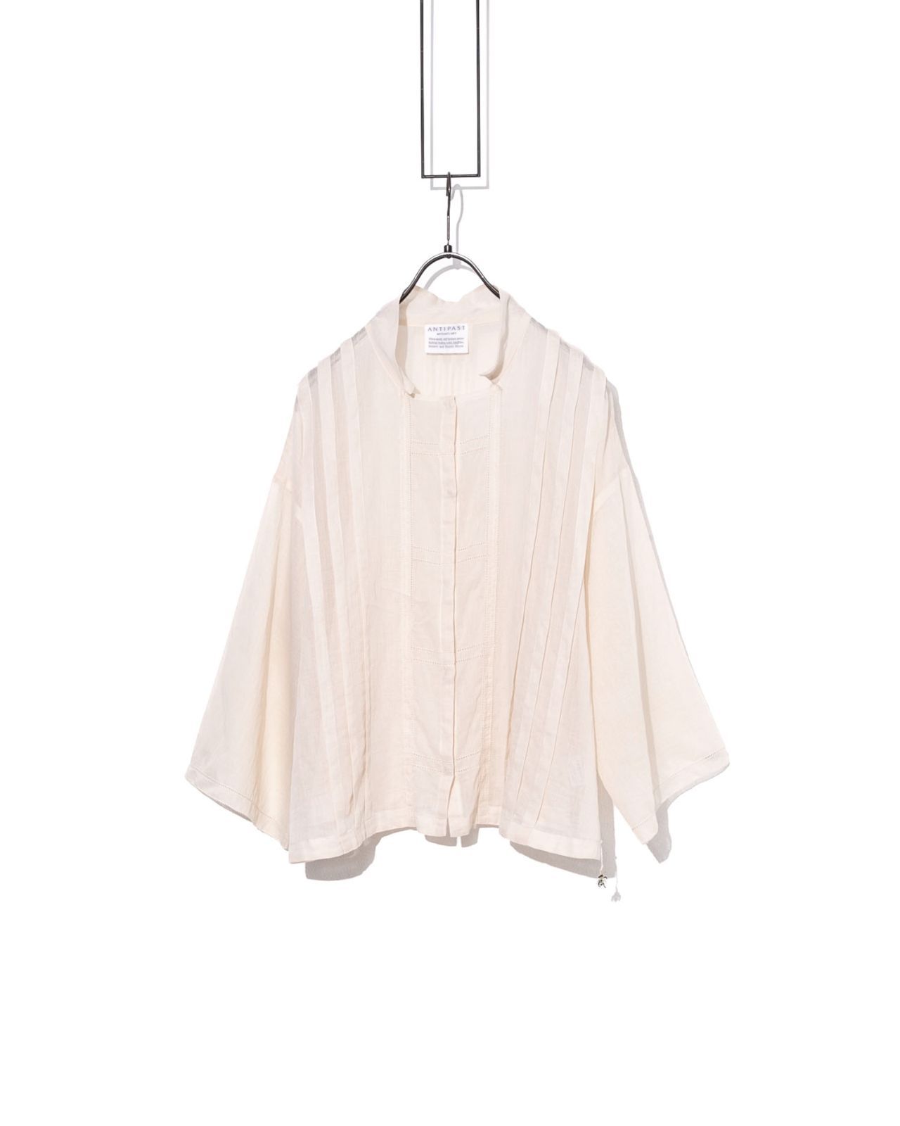 ANTIPAST アンティパスト Cotton Lawn Blouse (蜂モチーフつき)LB101 