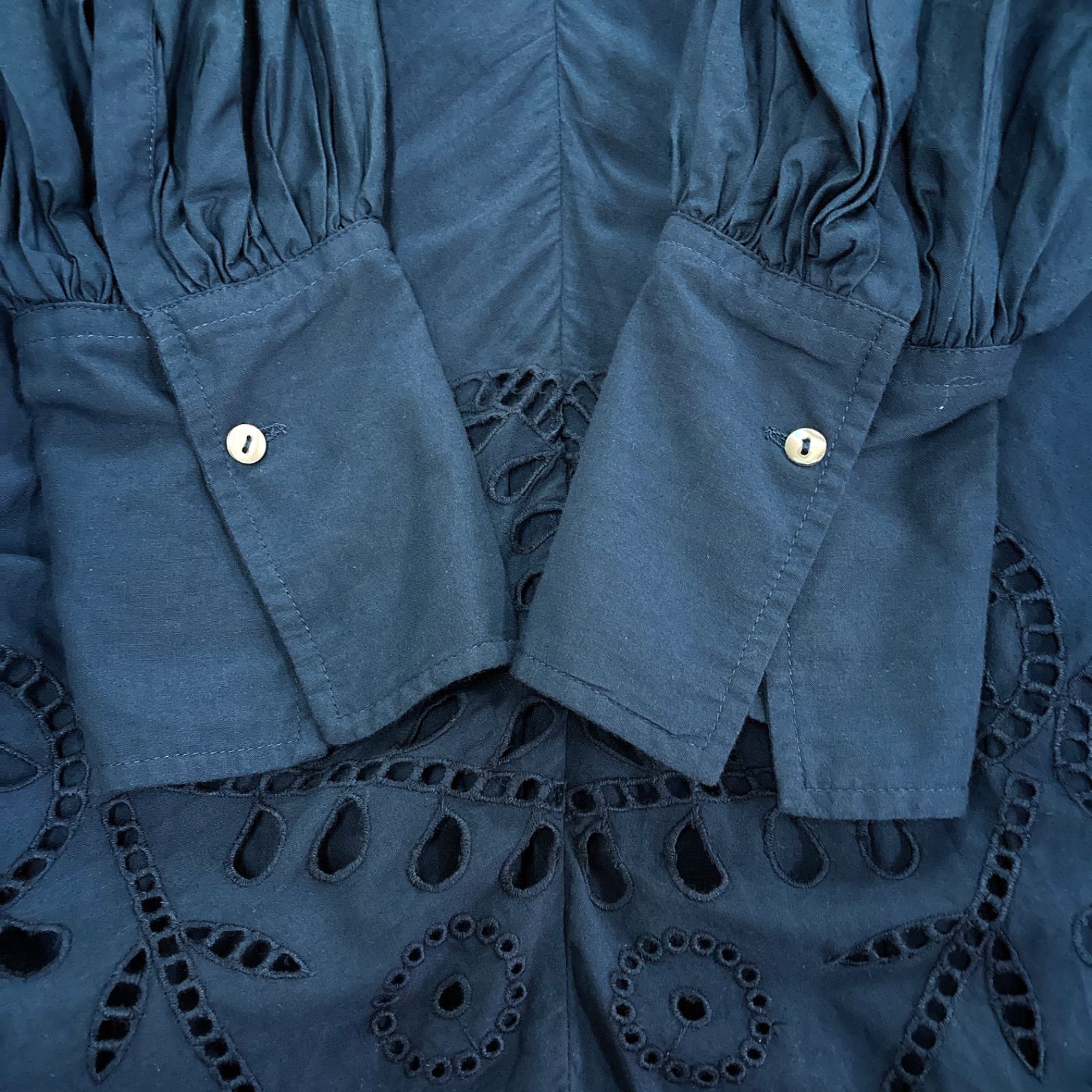 フェリシモ MEDE19F 〈MADE IN INDIA COLLECTION〉 エンブロイダリー