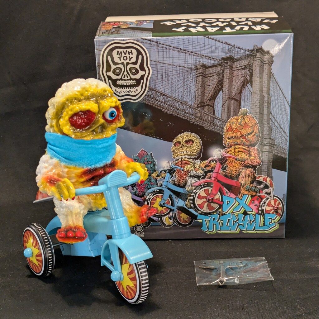 Mutant Vinyl Hardcore KAIJU ONE DOKURO SLUDGE  DEMON DX TRI CYCLE
