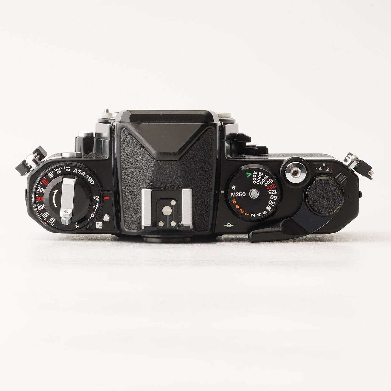 ニコン Nikon FE2 ブラック ボディ 35mm 一眼レフフィルムカメラ 