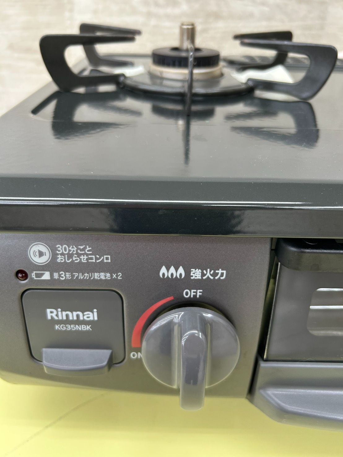 J4265 【リユースのサカイ柏店】Rinnai　リンナイ　都市ガス用 ガステーブル　ガスコンロ　 ETS65AWK38R3G-WR　ホーロートップ  水無し両面焼グリル　右強火  2022年製 クリーニング済　参考価格58,380円 J4265 【リユースのサカイ柏店】Rinnai リンナイ 都市ガス用 ガス