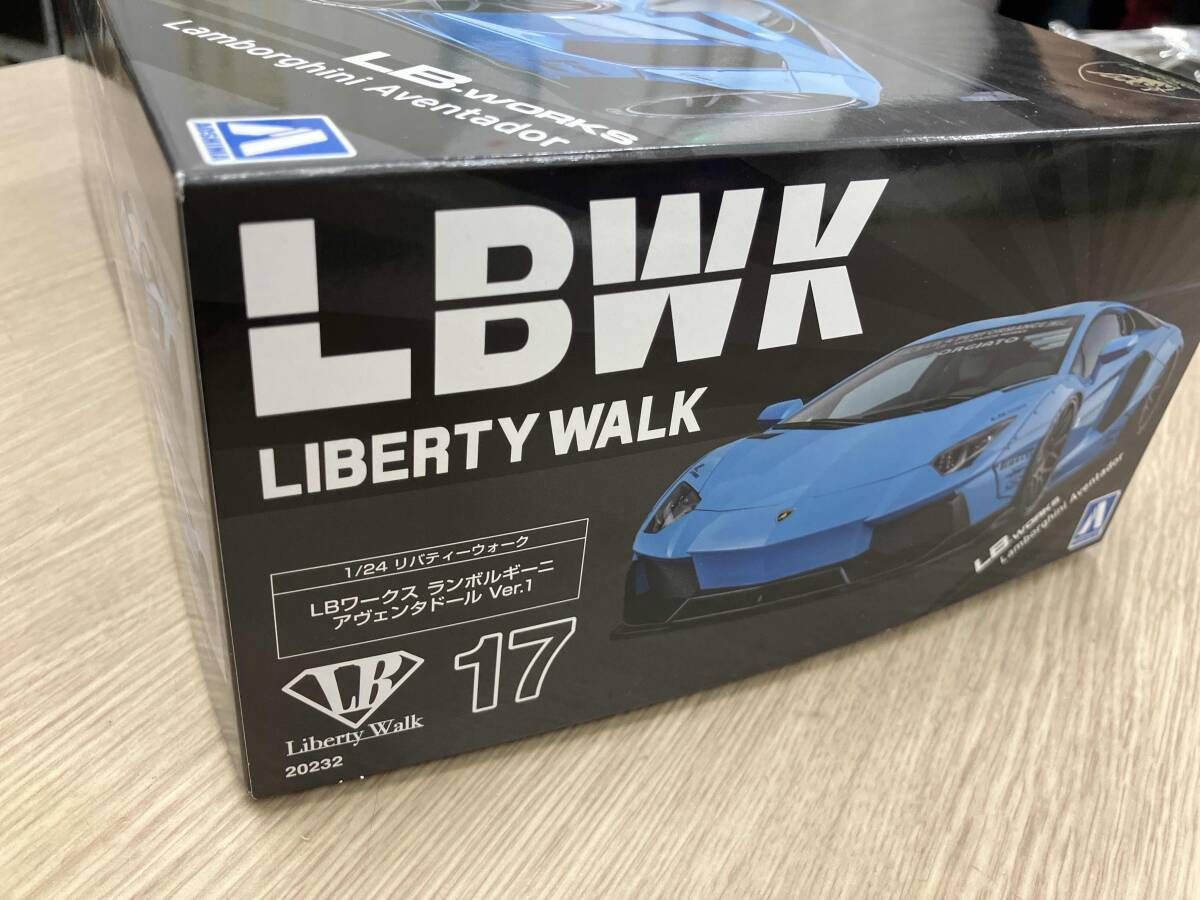 プラモデル (再販)アオシマ 1/24 LBワｰクス ランボルギｰニ アヴェン