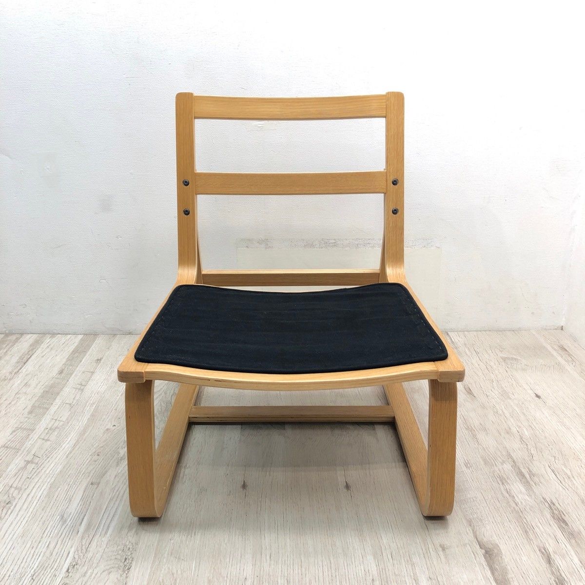 無印良品 MUJI リビングでもダイニングでもつかえるソファチェア