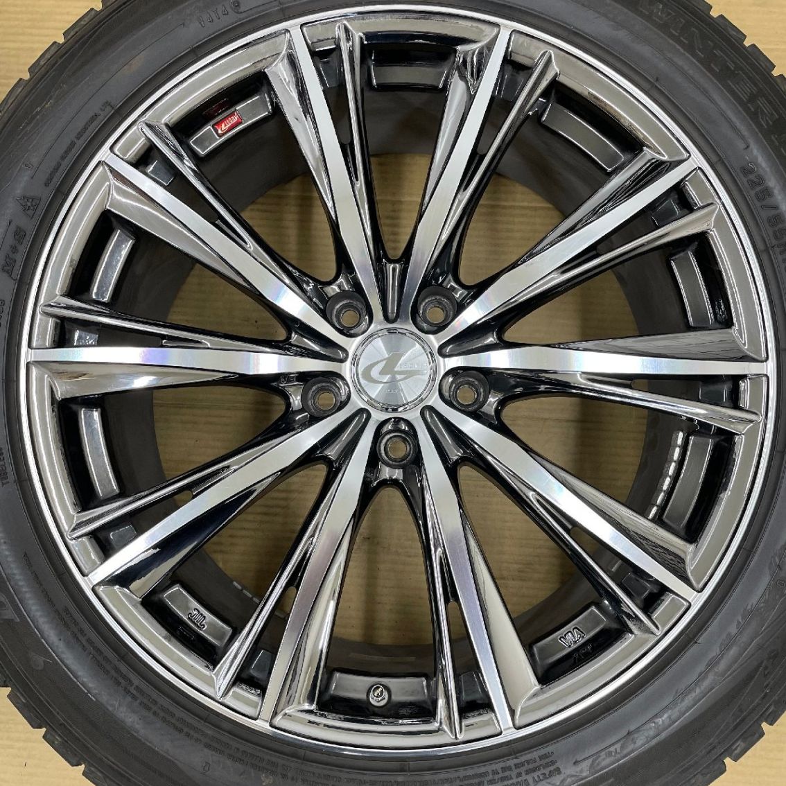 5穴 PCD114.3 19インチ 8.0J +48 φ73 レオニス ウェッズ 225/55R19 