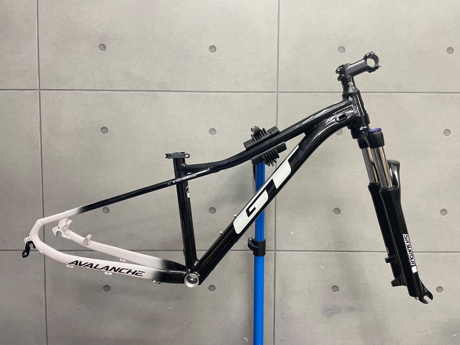 W0210 ■USED■GT ジーティー Avalanche Comp アバランチ コンプ 2017頃 アルミ マウンテンバイクフレーム