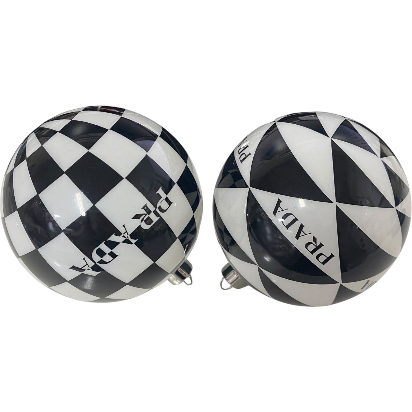 PRADA プラダ クリスマスオーナメント ホワイト/ブラック 2個セット ブラックカラー 【中古品】KK5670RK