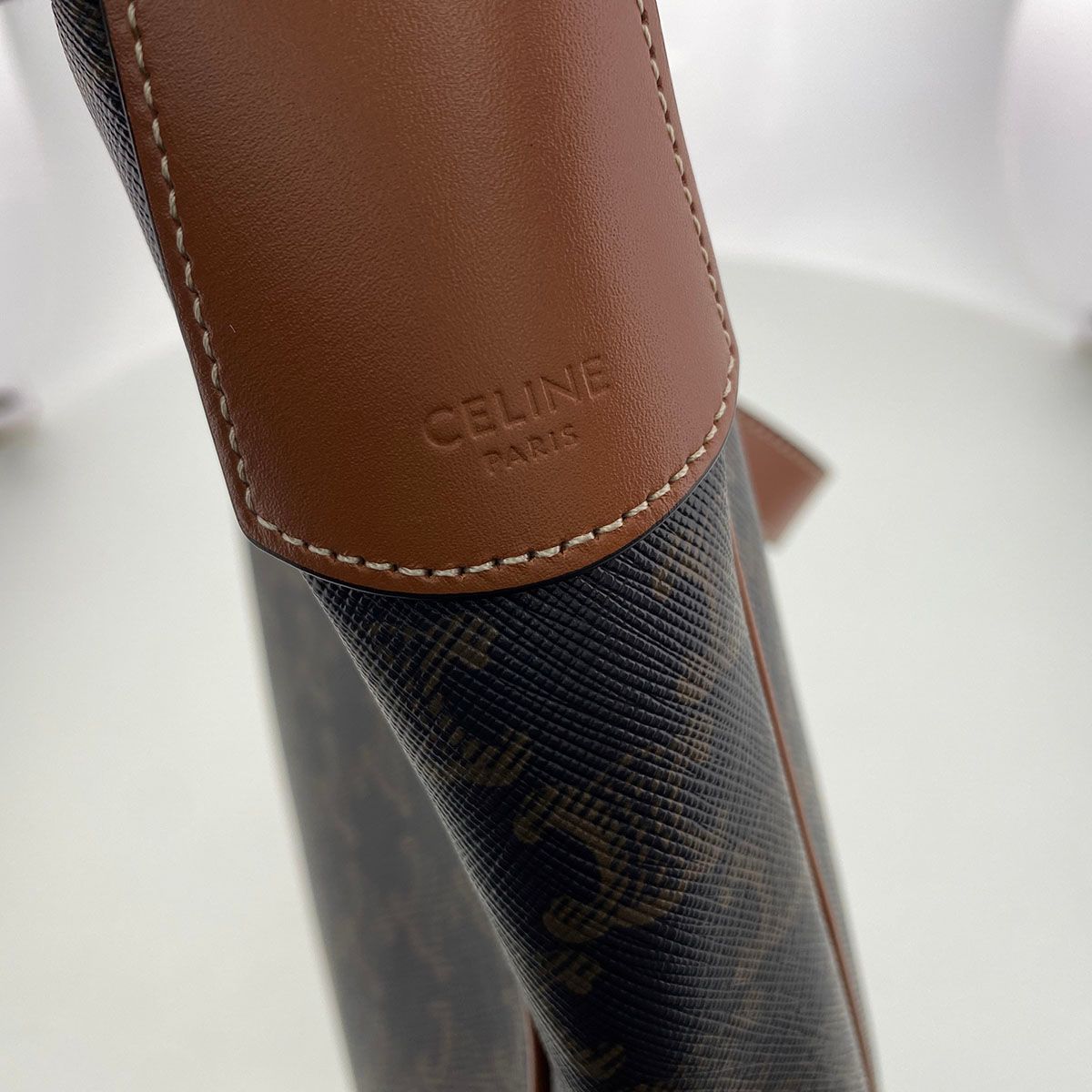CELINE セリーヌ エロイズ キュイル トリオンフ ショルダーバッグ ショルダーバッグ 114712FQM PVC ブラウン  レディース【中古】 CELINE セリーヌ エロイズ キュイル トリオンフ ショルダーバッグ