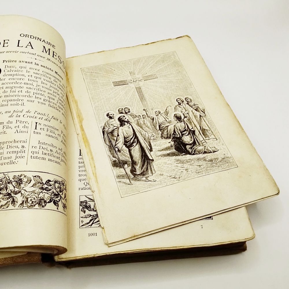 フランスアンティーク　アイボリー聖書　祈祷書　古本　洋書　ミゼル フランスアンティーク アイボリー聖書 祈祷書 古本 洋書 ミゼル 【公式