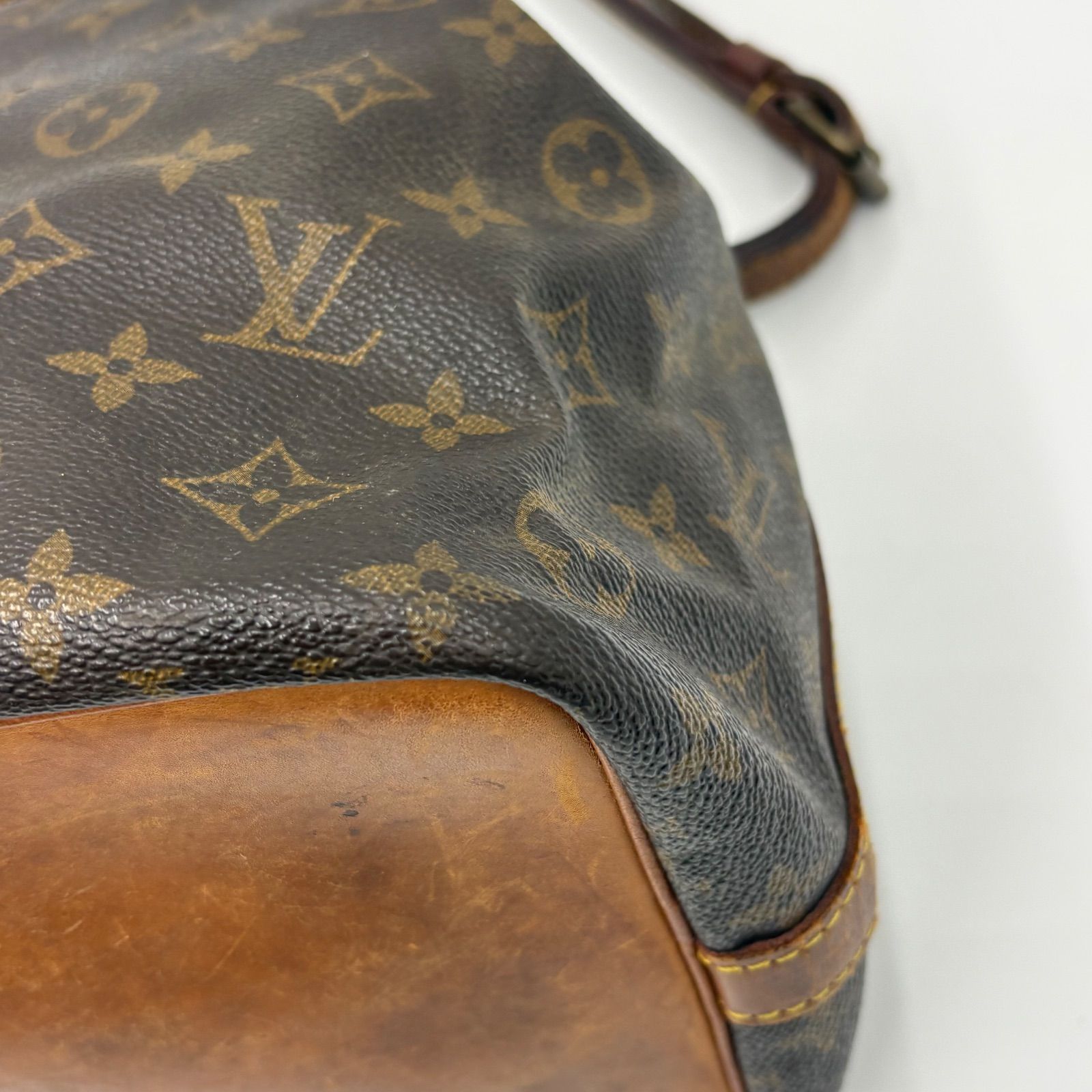 LOUIS VUITTON ルイヴィトン モノグラム プチノエ 巾着 ショルダー 