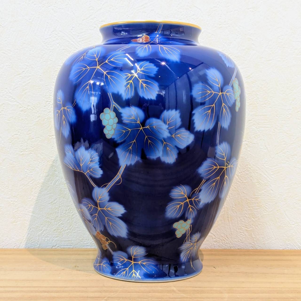 成】宮内庁御用達 有田焼 深川製磁 花瓶 壺 青系【5646MO】D5 - メルカリ