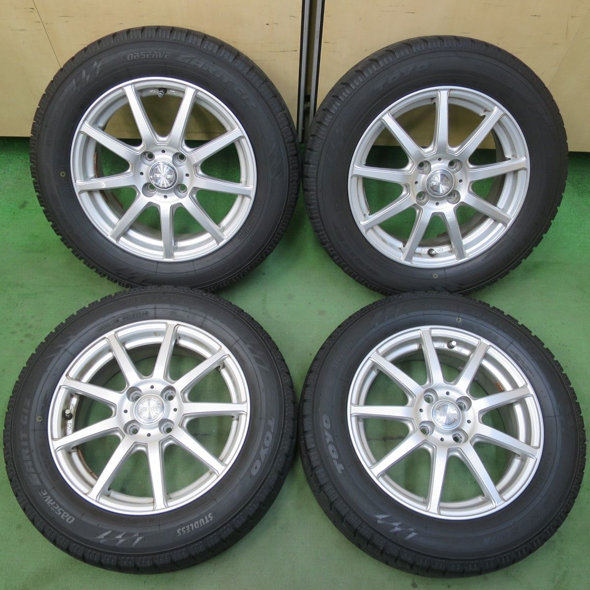 新品 TOYO GARIT GIZ 185/65R15 88Q 15インチ スタッドレス 4本 19年製 イスト アクア ウイングノート デミオ等　(VTH792) クレジットカード QRコード決済可能 TOYO GARIT GIZ 185/65R15 15インチ スタッドレス 4本 バリ溝 ノート