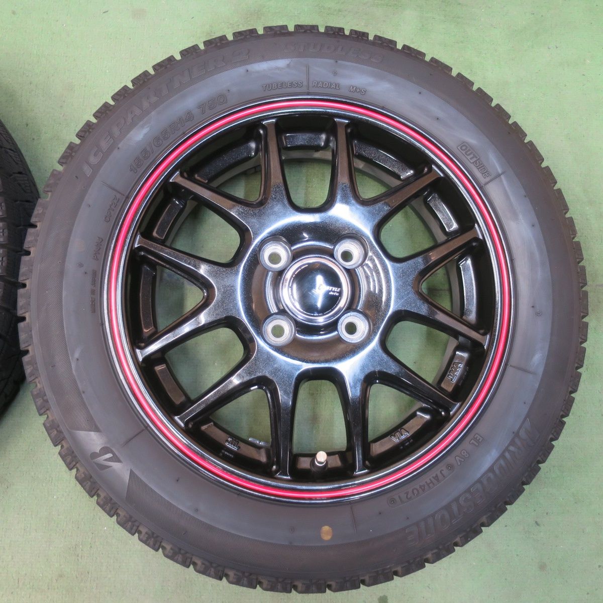 バリ溝！8.5分☆スタッドレス 155/65R14 ブリヂストン アイス 