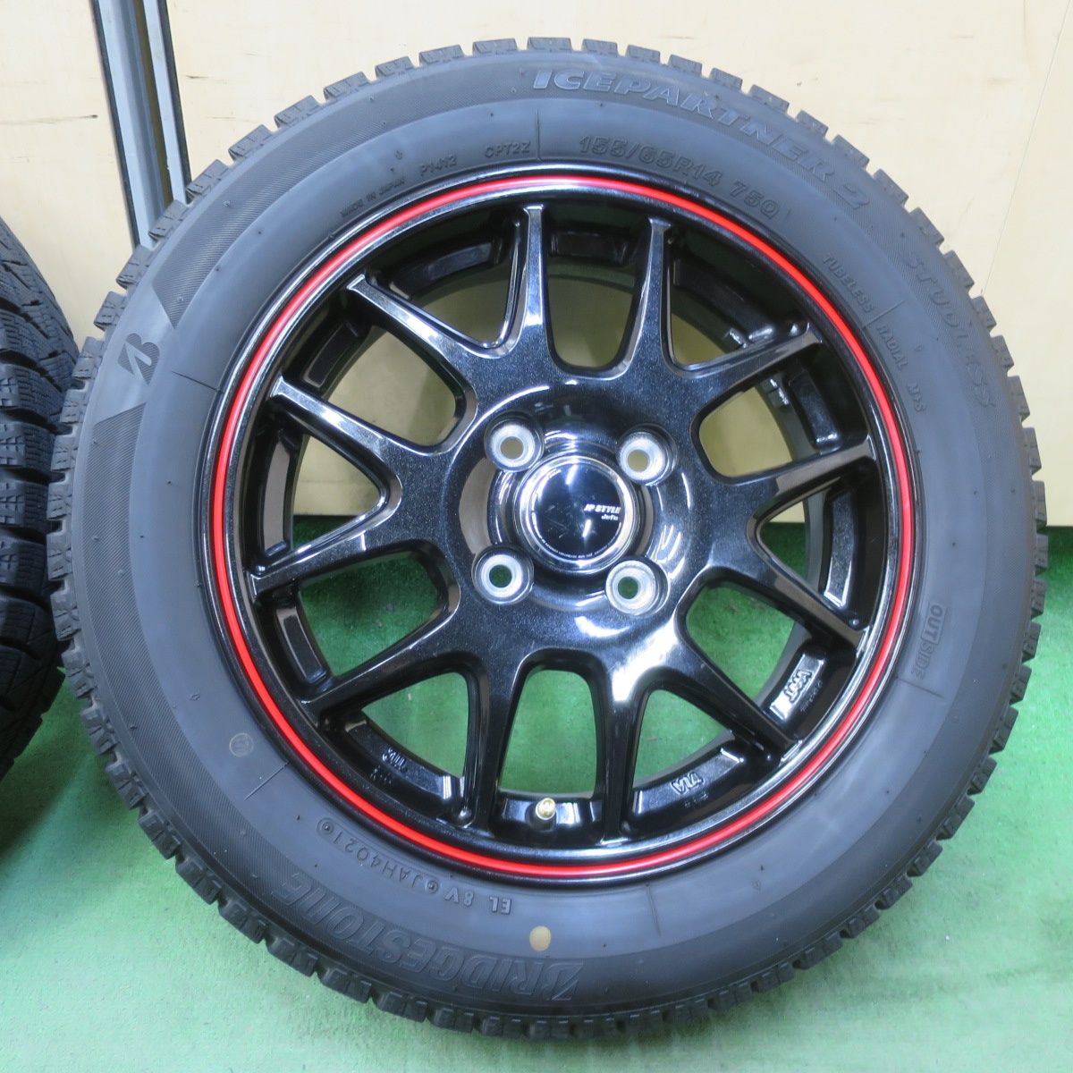 バリ溝！8.5分☆スタッドレス 155/65R14 ブリヂストン アイス 
