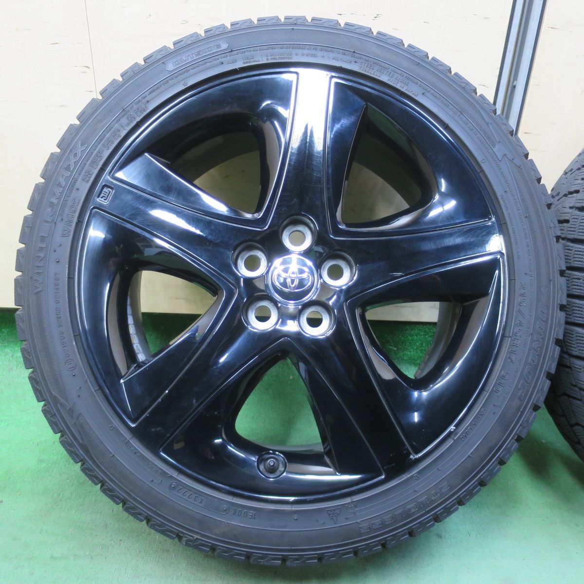 バリ溝！22年！9分☆トヨタ 50系 プリウス ツーリング 純正 215/45R17 