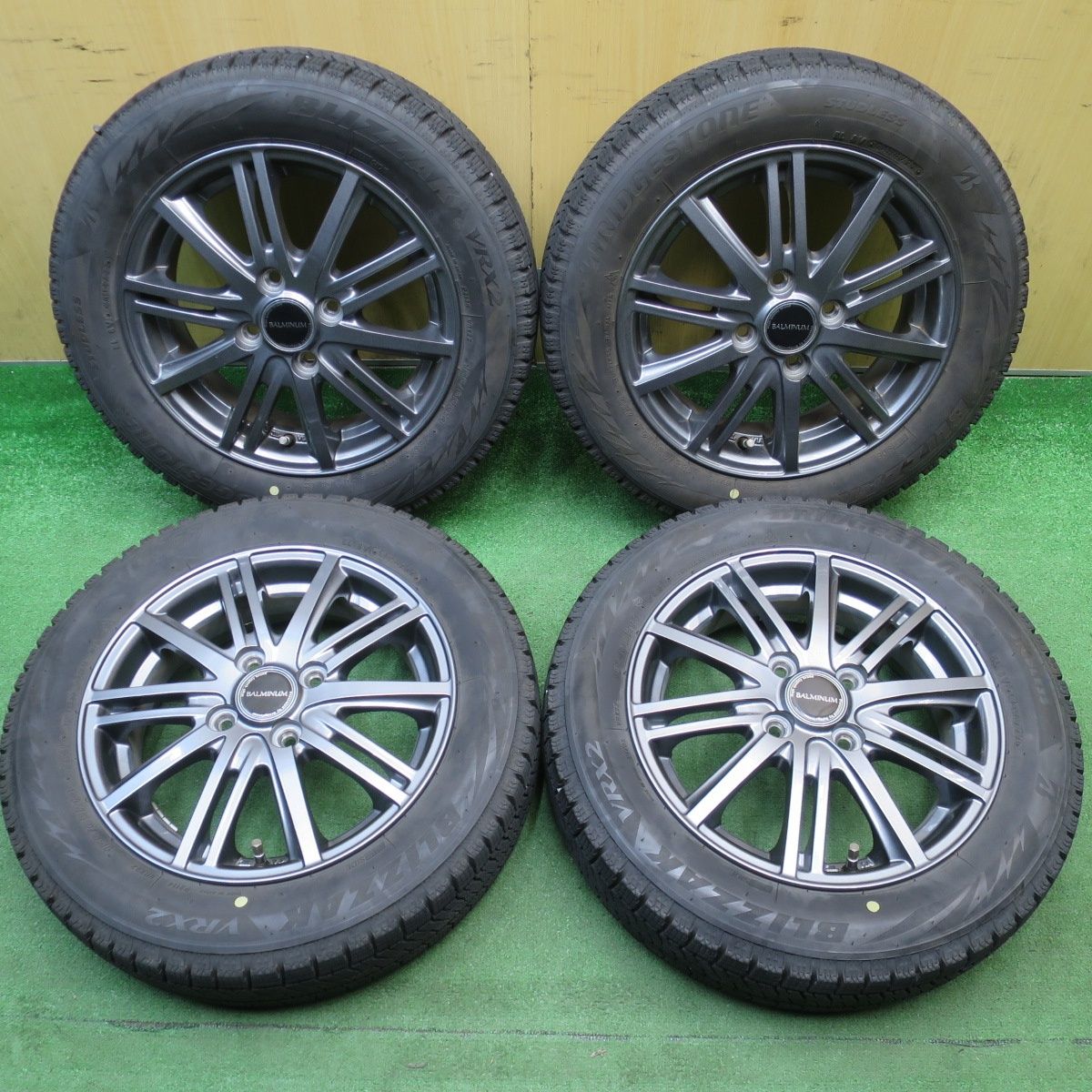 バリ溝！22年！キレイ！8.5分☆スタッドレス 155/65R14 ブリヂストン 