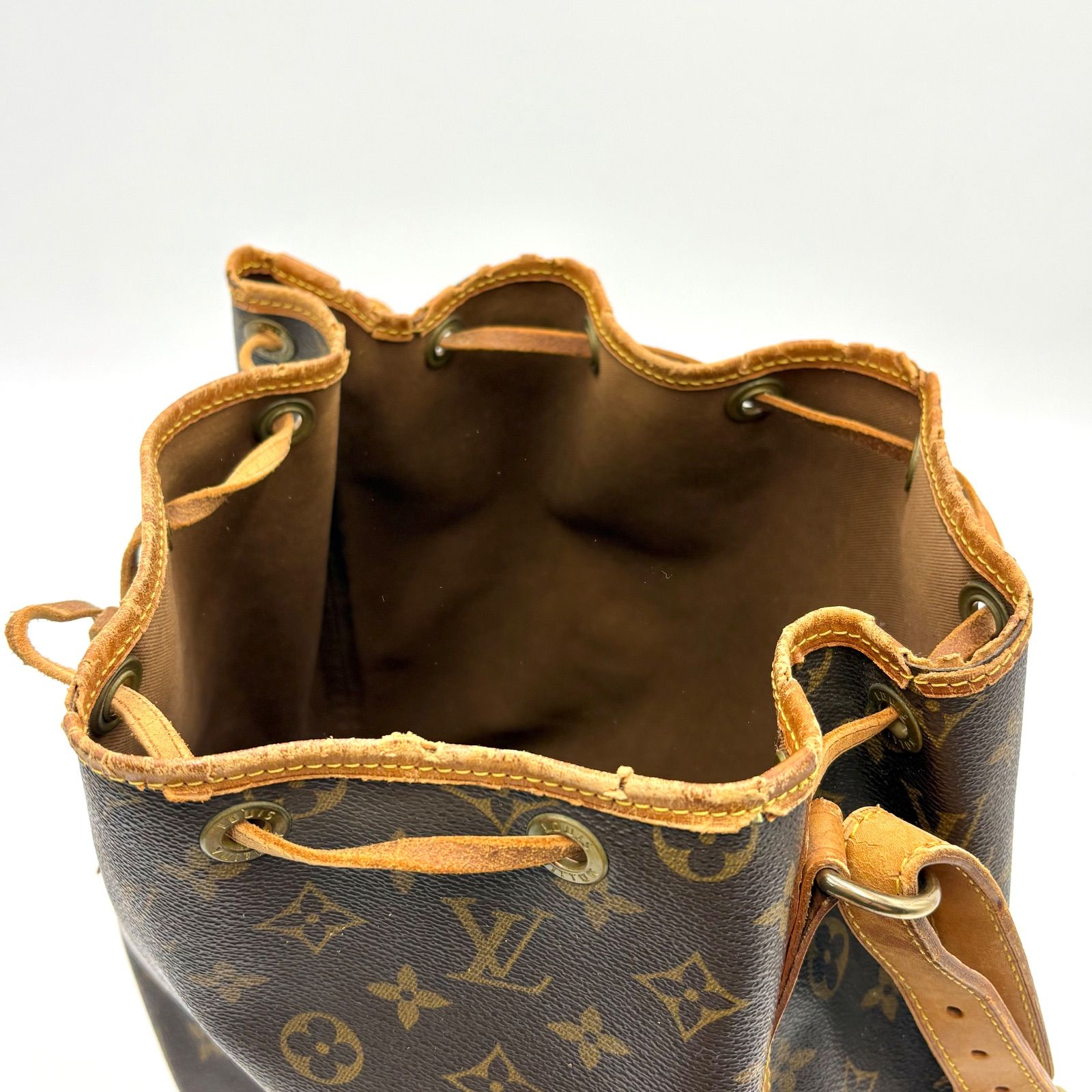 LOUIS VUITTON ルイヴィトン ノエ モノグラム 巾着 ショルダーバッグ 