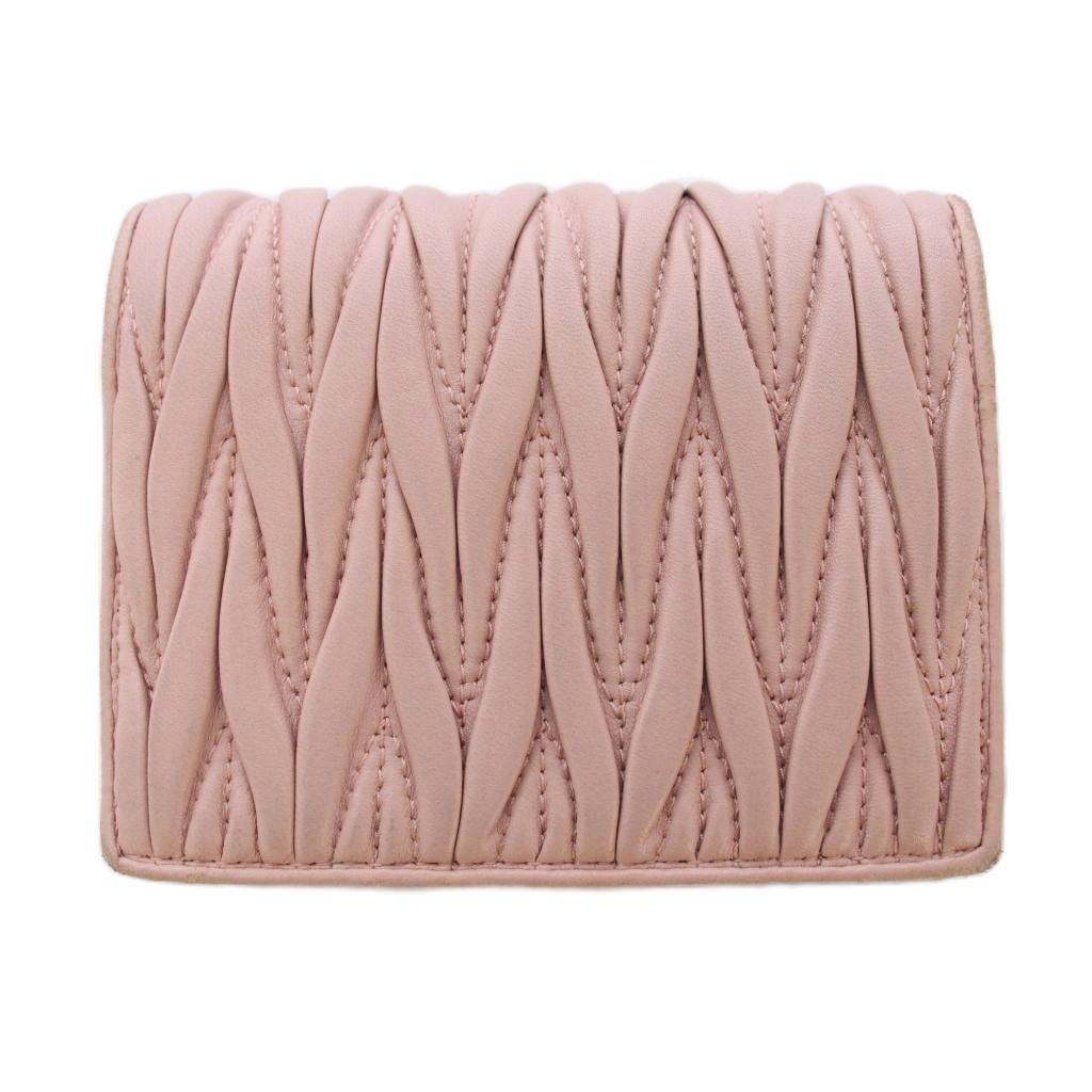 正規品 miumiu マトラッセ 2つ折り財布 クリスタルビジュー MIU MIU - miumiu マテラッセ クリスタル ピンク 二つ折 財布 の通販