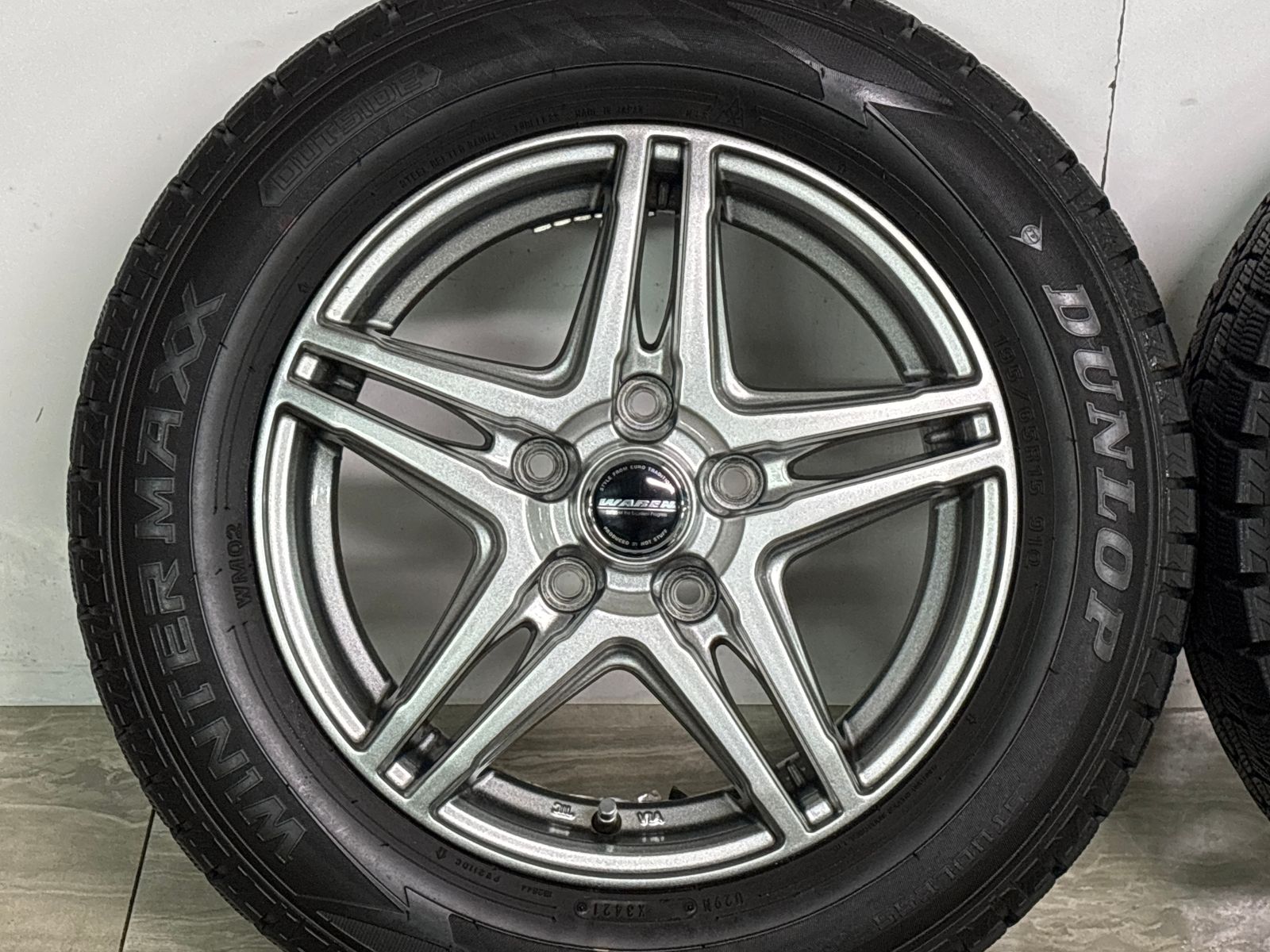美品】WAREN 15in 6J +53 PCD114.3 ダンロップ ウインターマックス 