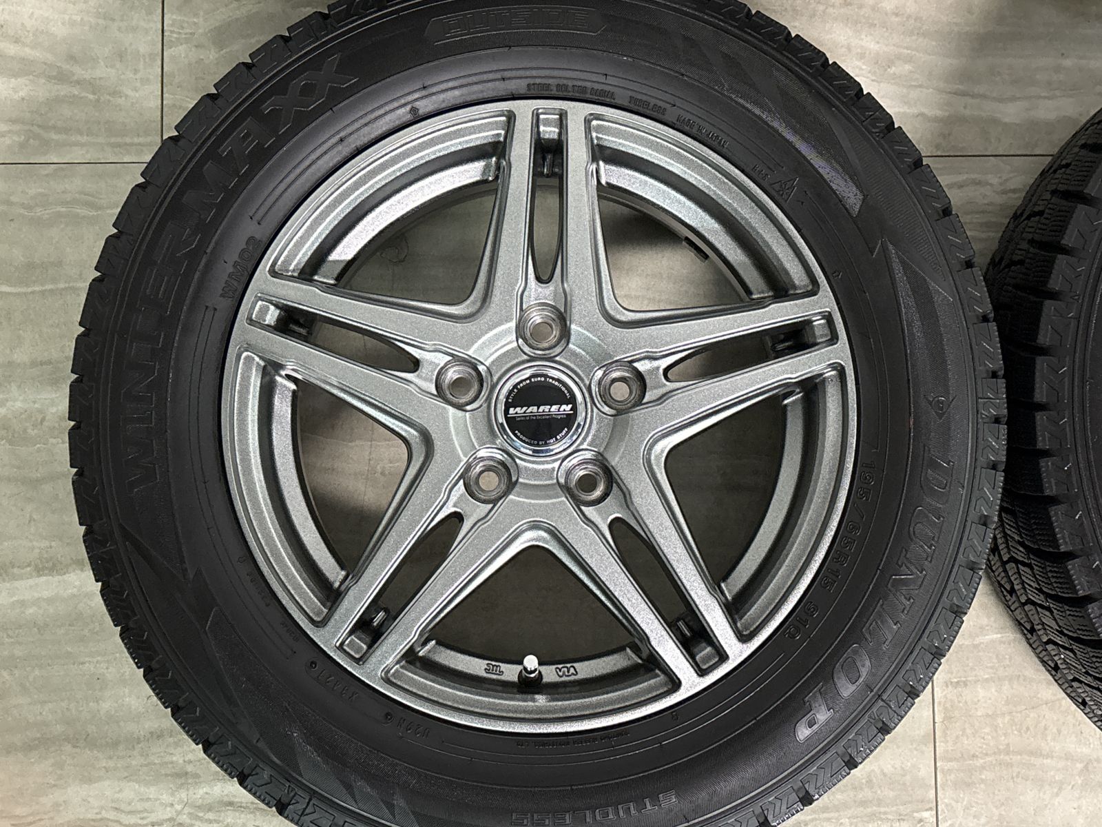 美品】WAREN 15in 6J +53 PCD114.3 ダンロップ ウインターマックス 