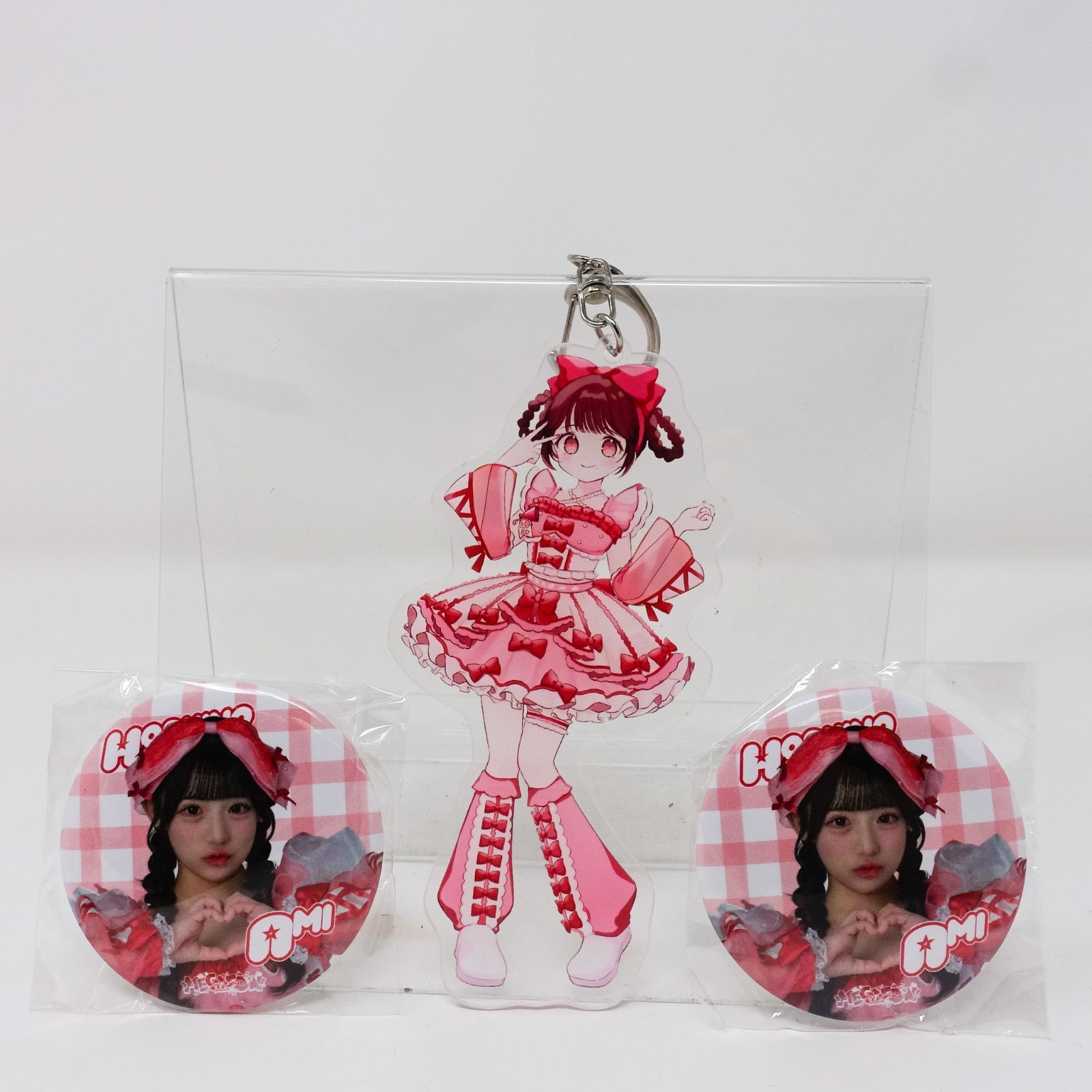 CO5428 未使用品 MEGAFON 星野あみ 缶バッジ イラストアクリル
