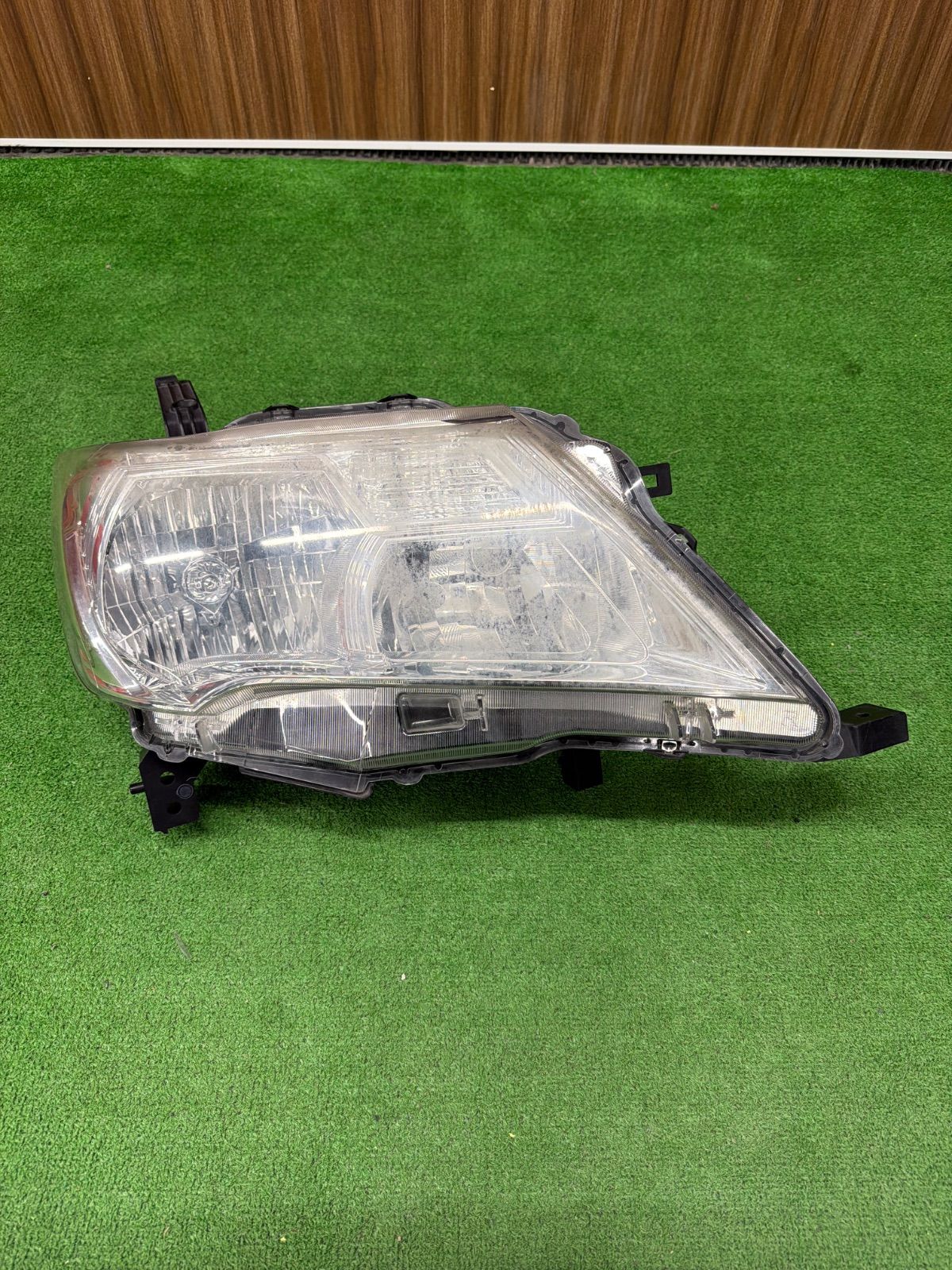 日産 セレナ C26 純正 右側 ヘッドライト KOITO 100-23096 (148