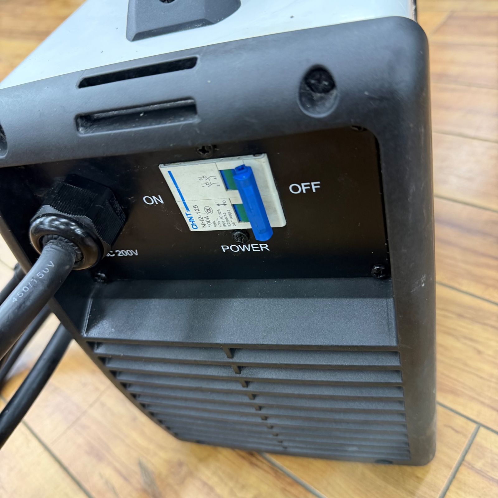 マイト工業(might) 直流インバーター溶接機 MA-250DF 【中古】【蓮田店 