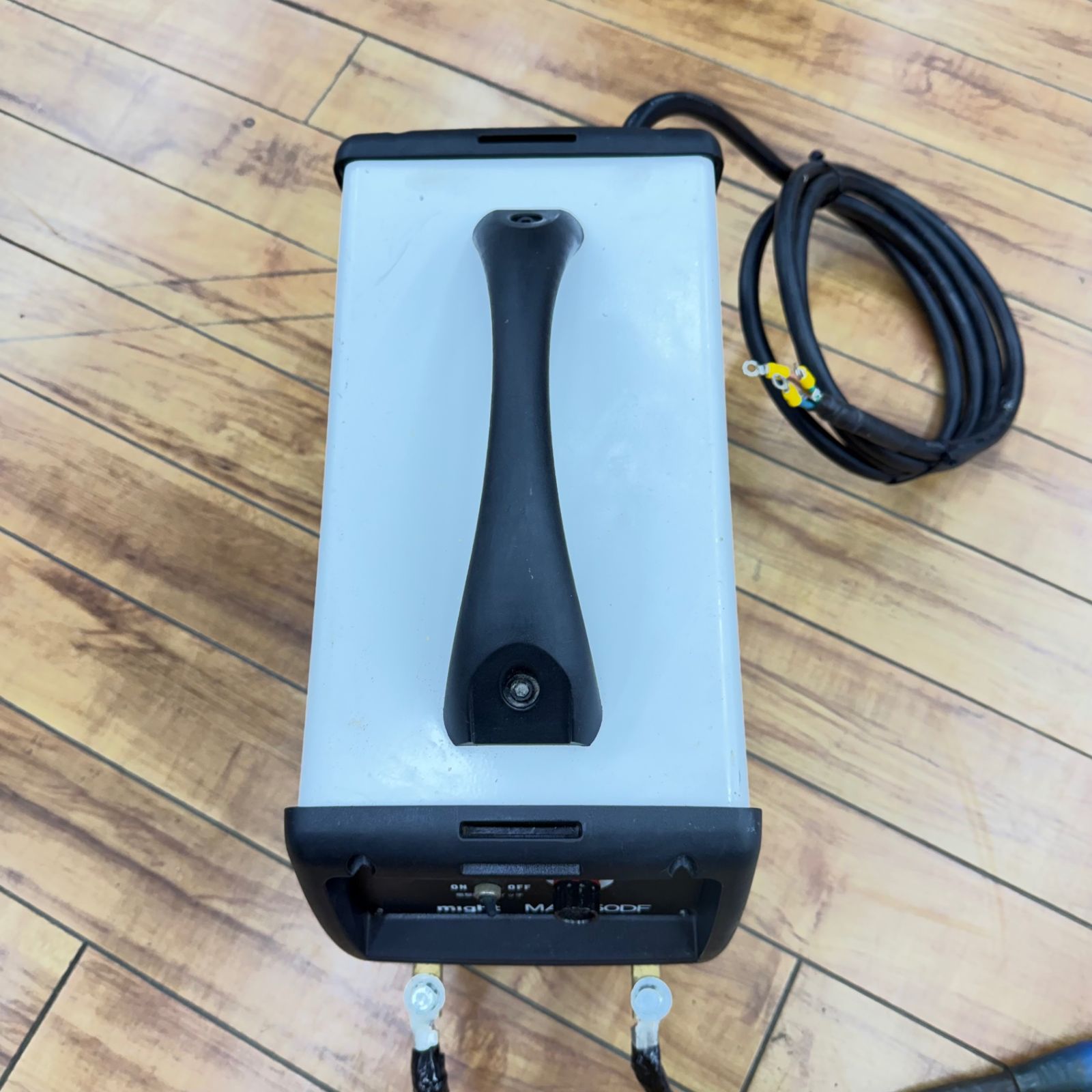 マイト工業(might) 直流インバーター溶接機 MA-250DF 【中古】【蓮田店 