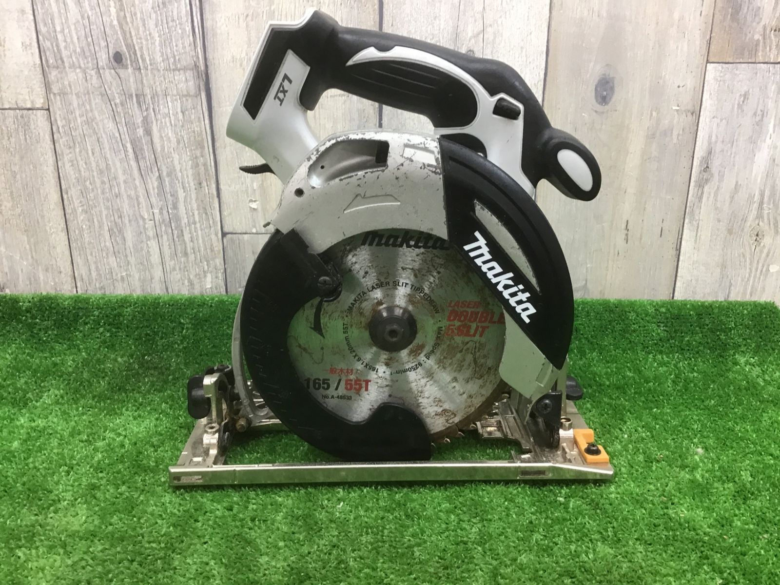 中古動作品】マキタ(makita) コードレス丸のこ HS630DZW 本体のみ 