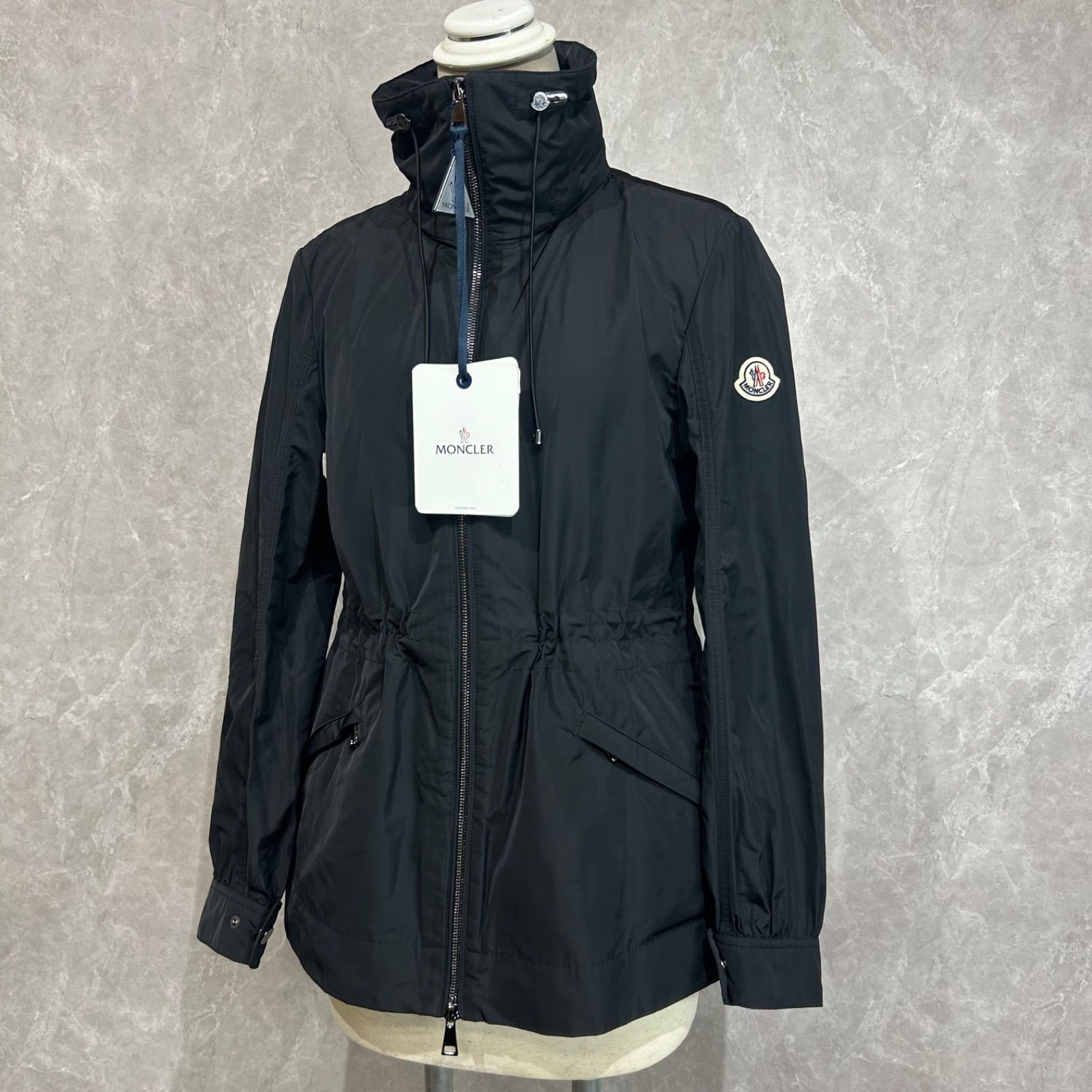 新品タグ付き】 MONCLER モンクレールナイロンジャケット 新品タグ付き】 MONCLER モンクレールナイロンジャケット