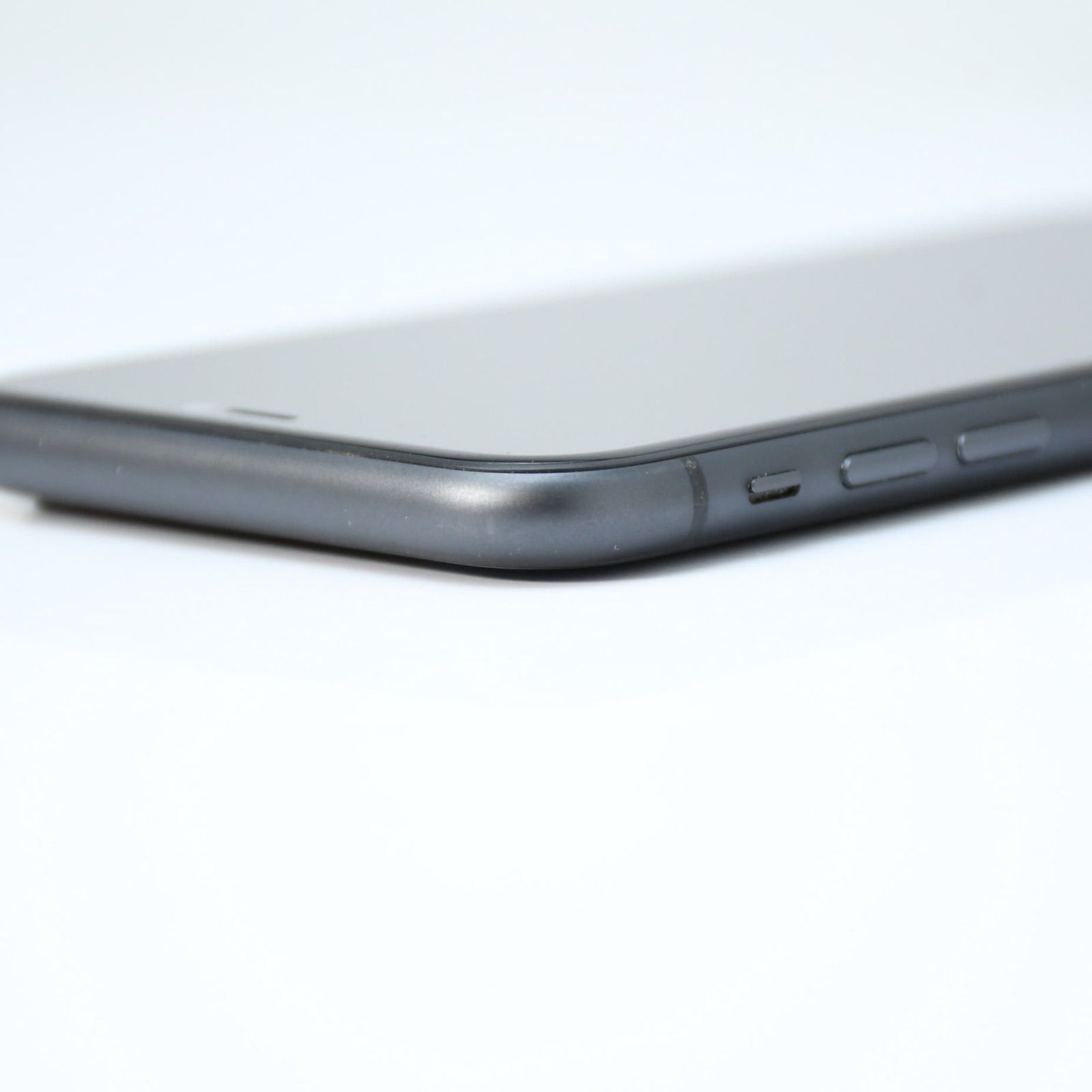 iPhone11 64GB ブラック SIMフリー バッテリー85％ - メルカリ