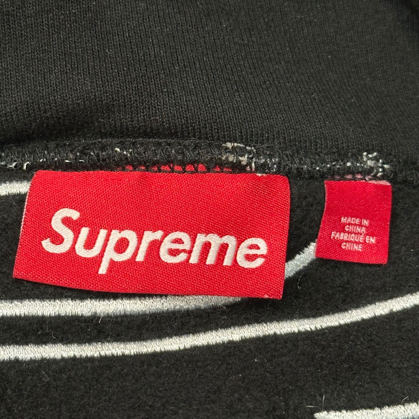 SUPREME(シュプリーム) 25FW Satin Applique Hooded Sweatshirt サテン